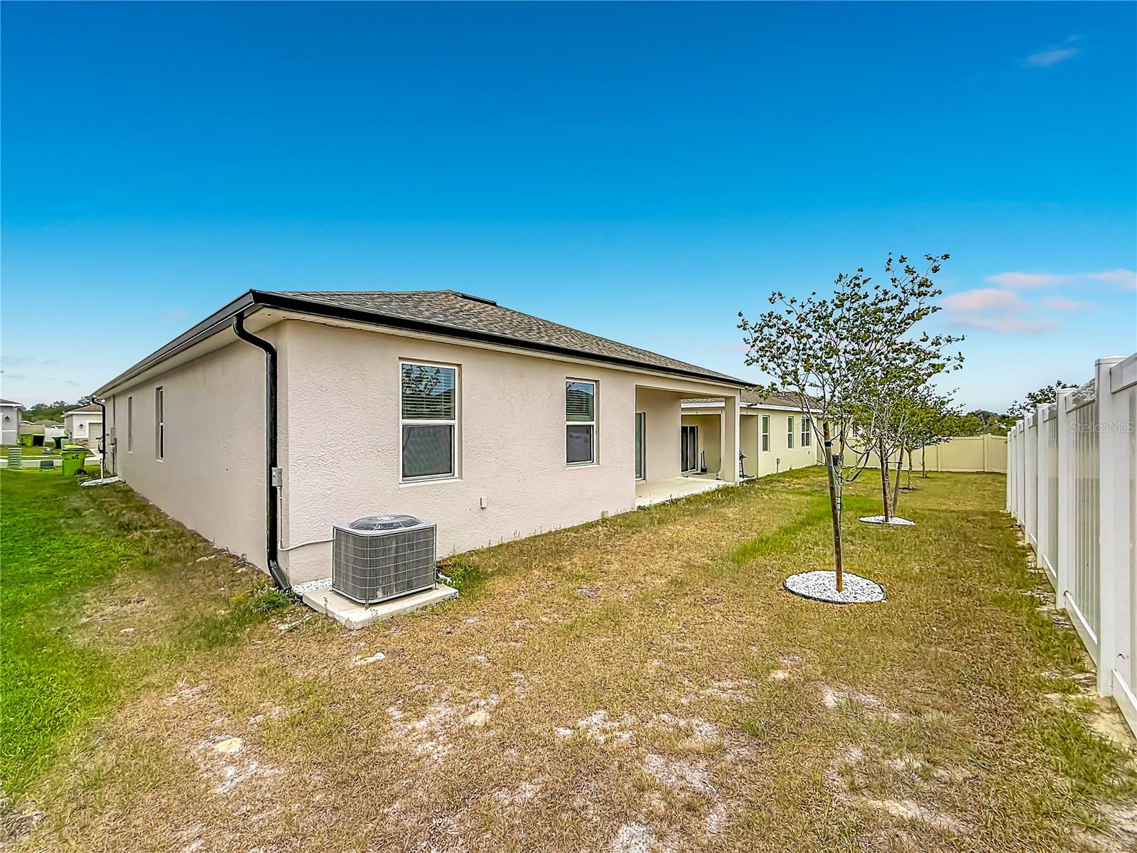 418 QUAYSIDE AVE, MASCOTTE, FL — photo 76