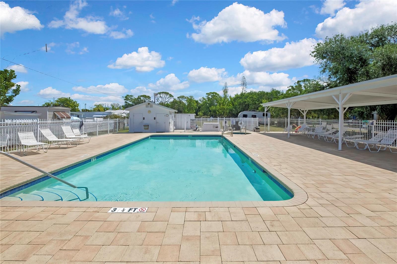 800 32ND AVE S #606, ST PETERSBURG, FL — photo 19