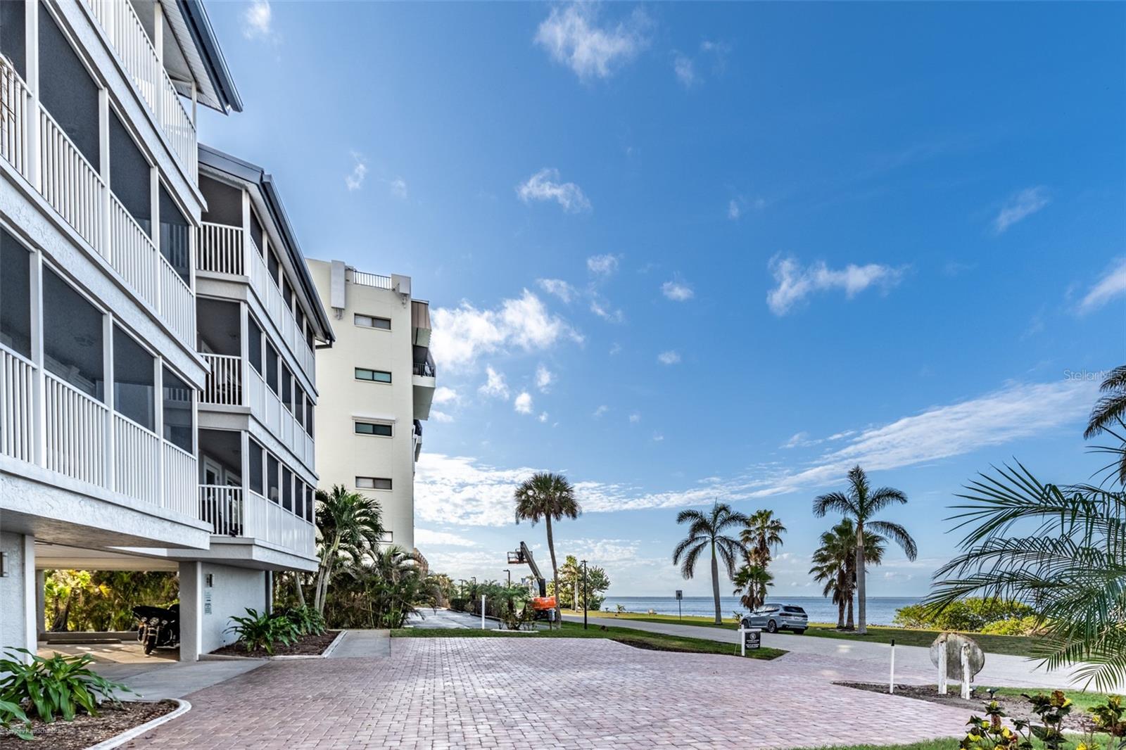 1477 PARK BEACH CIR #33, PUNTA GORDA, FL — photo 3