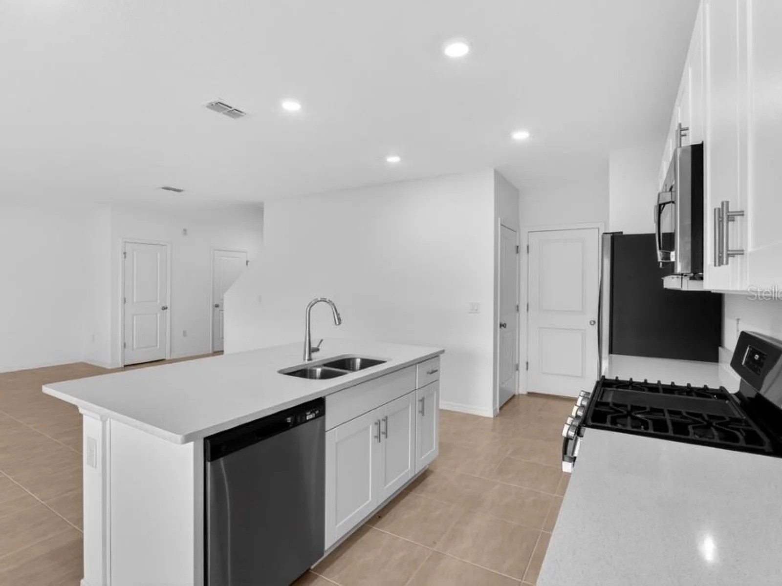 371 CORNERSTONE DR, GROVELAND, FL — photo 14
