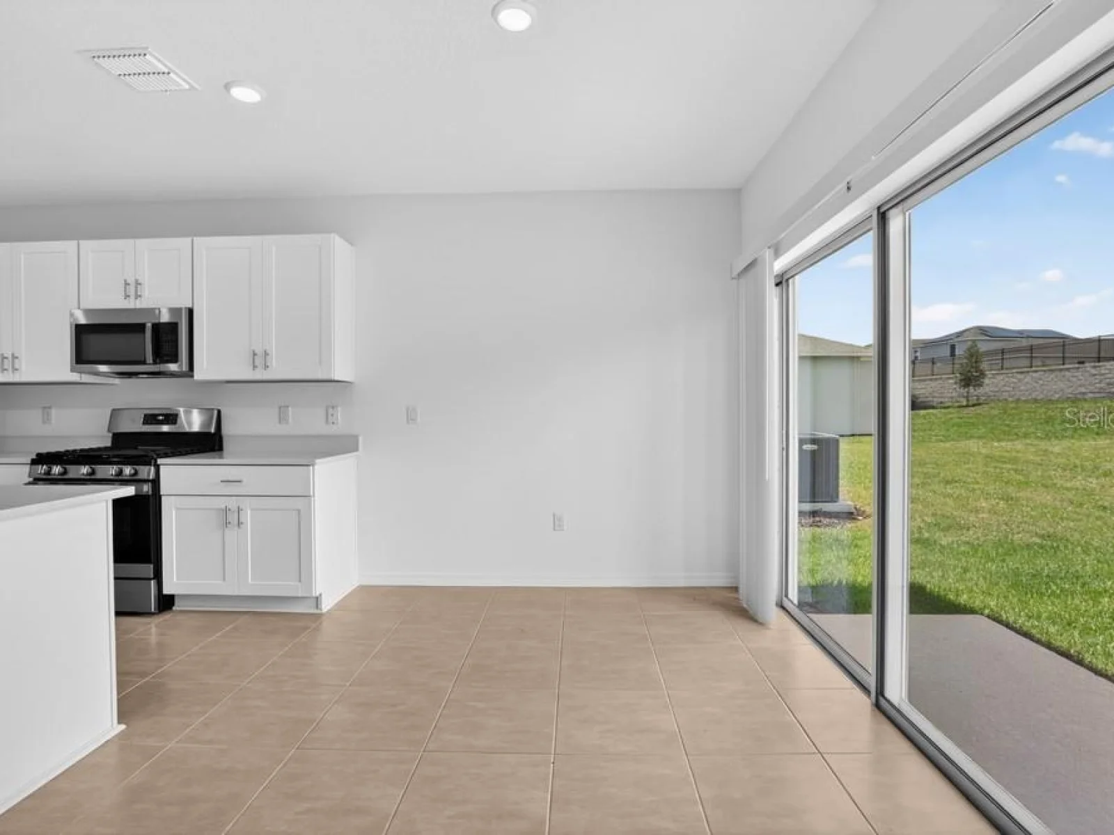 371 CORNERSTONE DR, GROVELAND, FL — photo 48