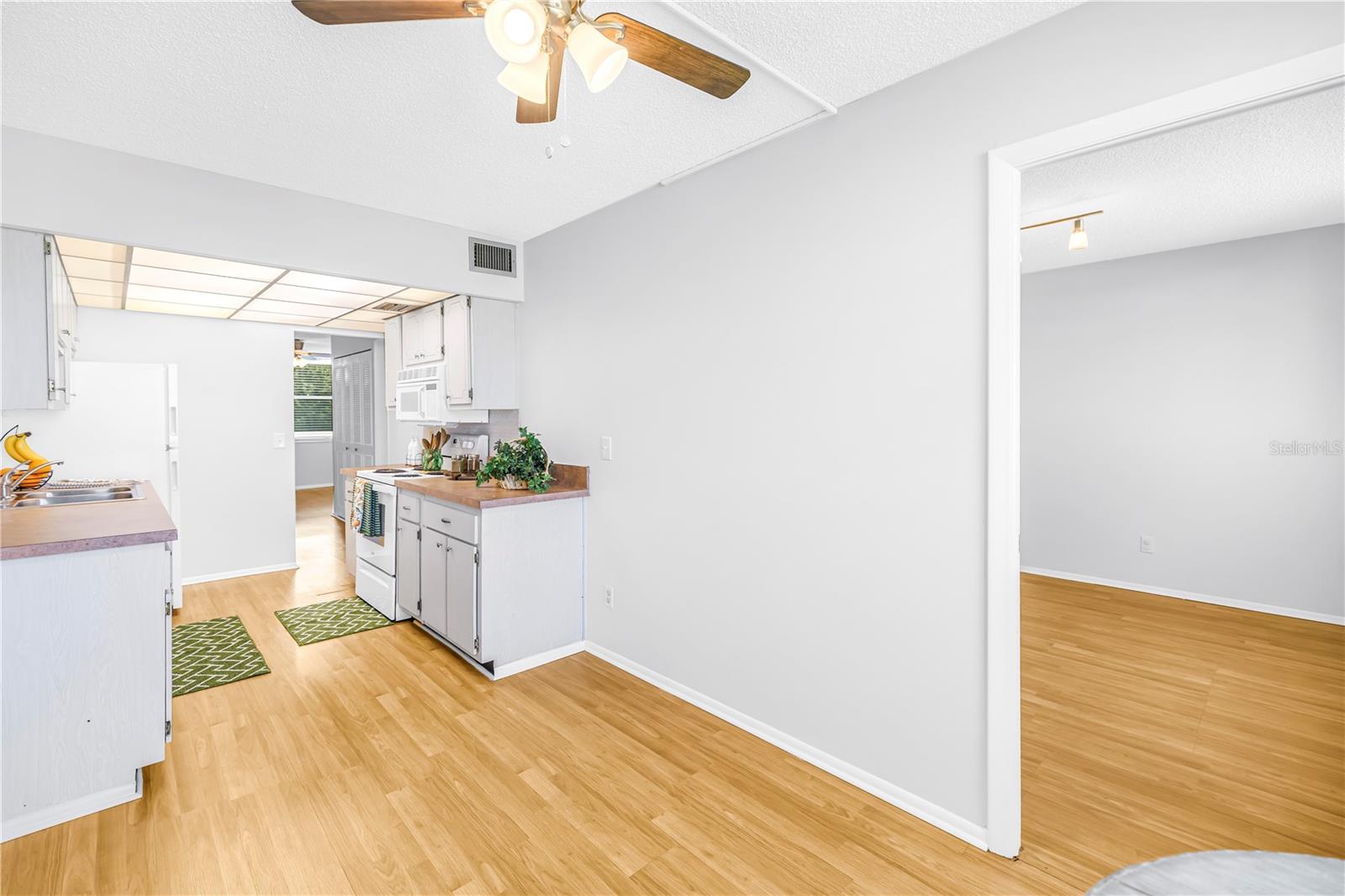 4720 LOCUST ST NE #318, ST PETERSBURG, FL — photo 19