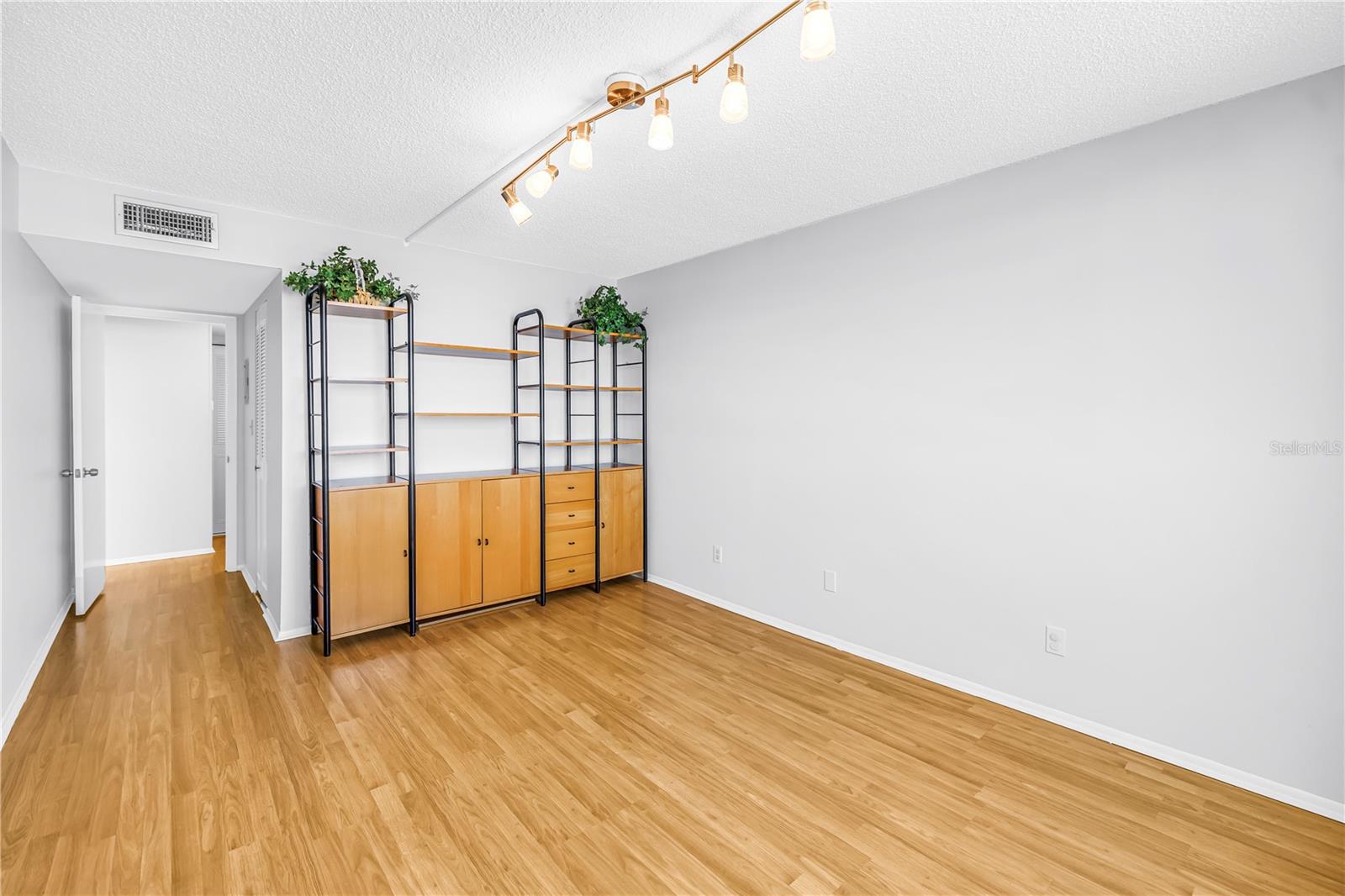 4720 LOCUST ST NE #318, ST PETERSBURG, FL — photo 22