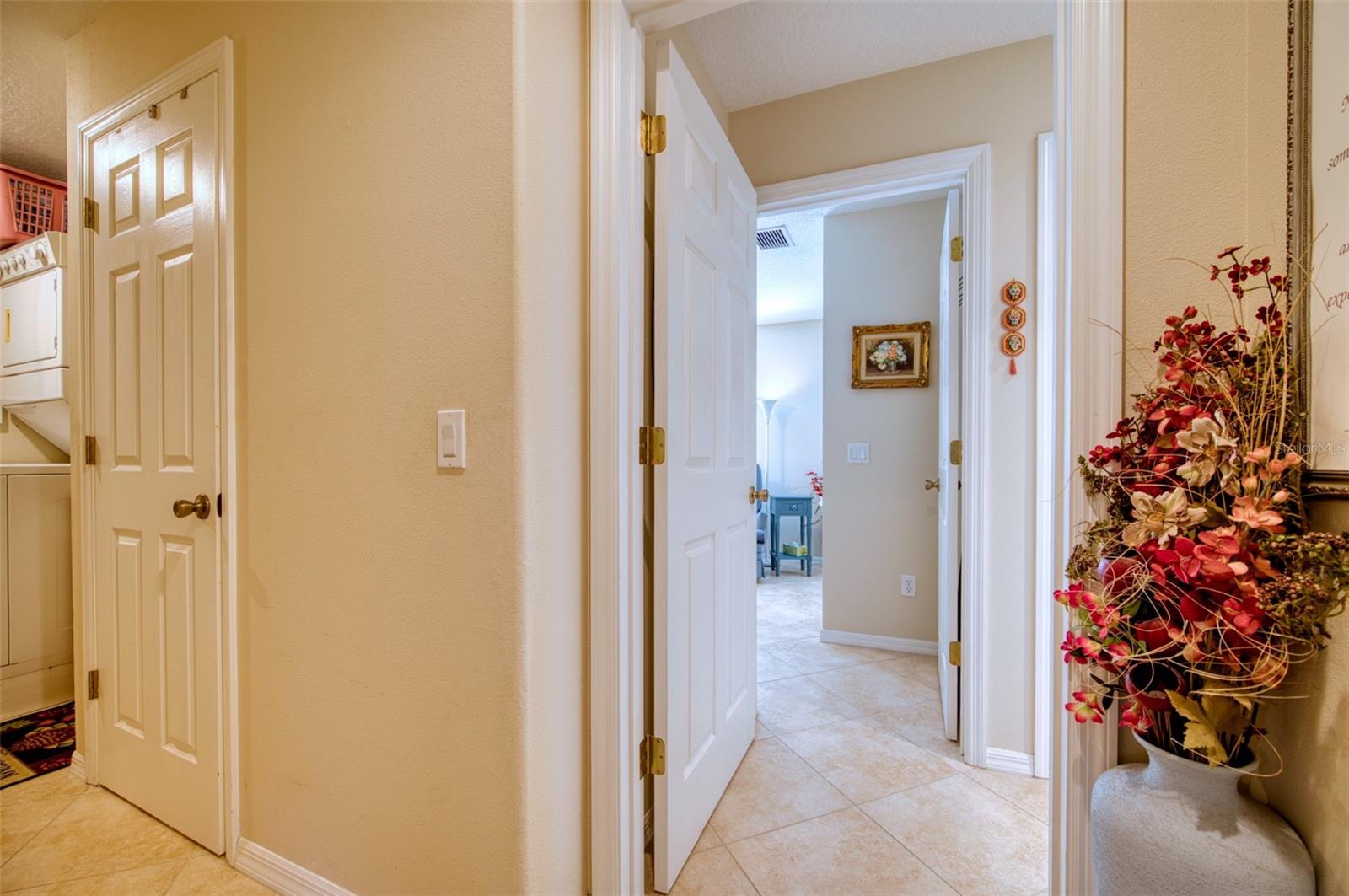 541 FALKLAND RD, VENICE, FL — photo 11