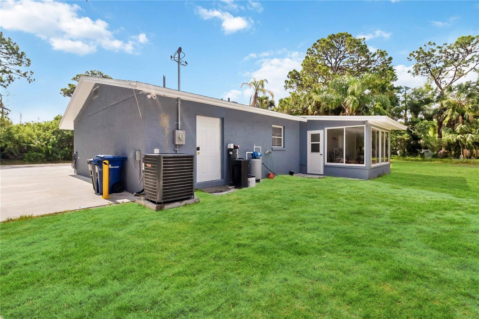 526 CONRAD RD, VENICE, FL — photo 3