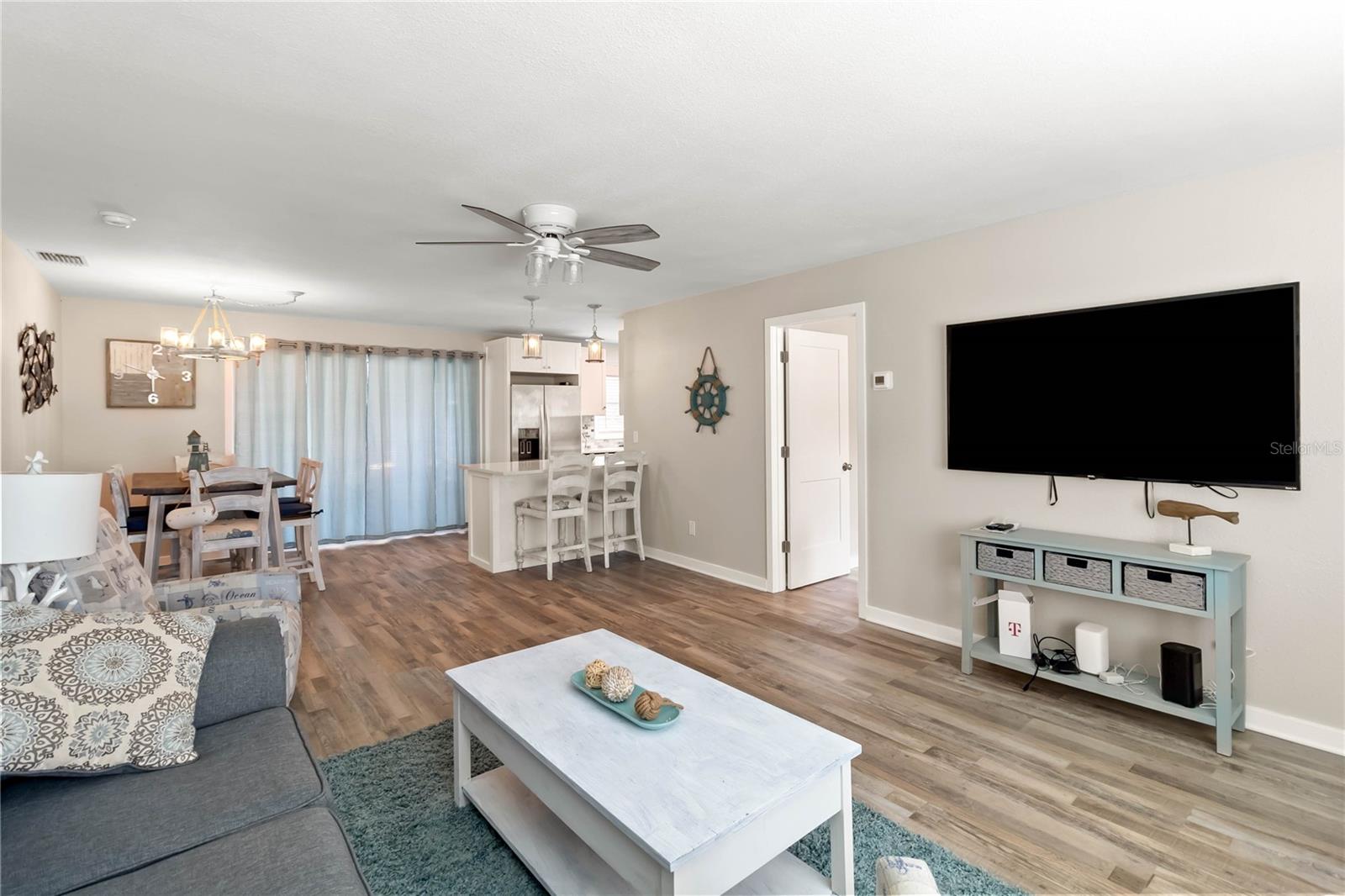 526 CONRAD RD, VENICE, FL — photo 8