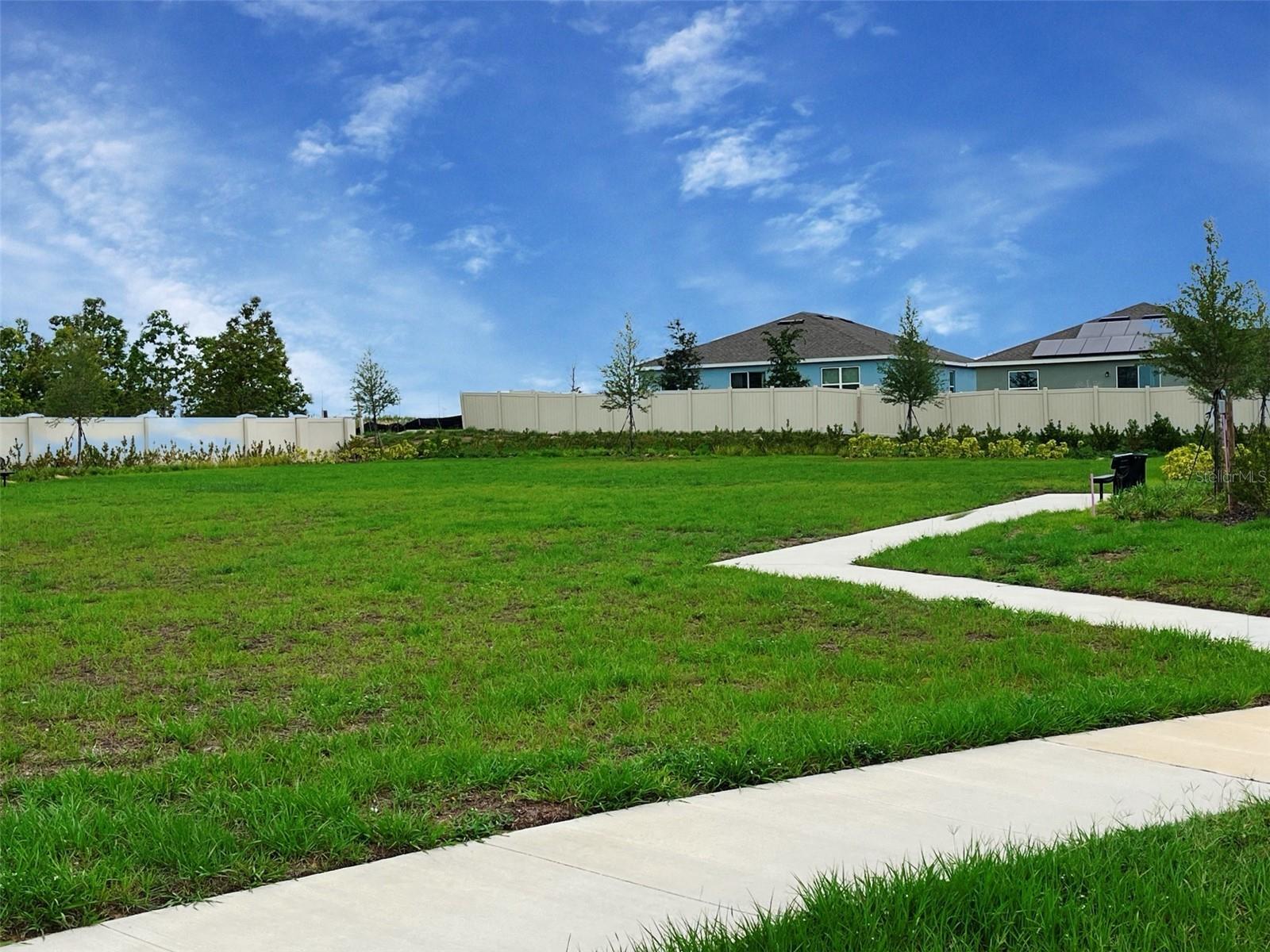 437 MARION LOOP, HAINES CITY, FL — photo 4