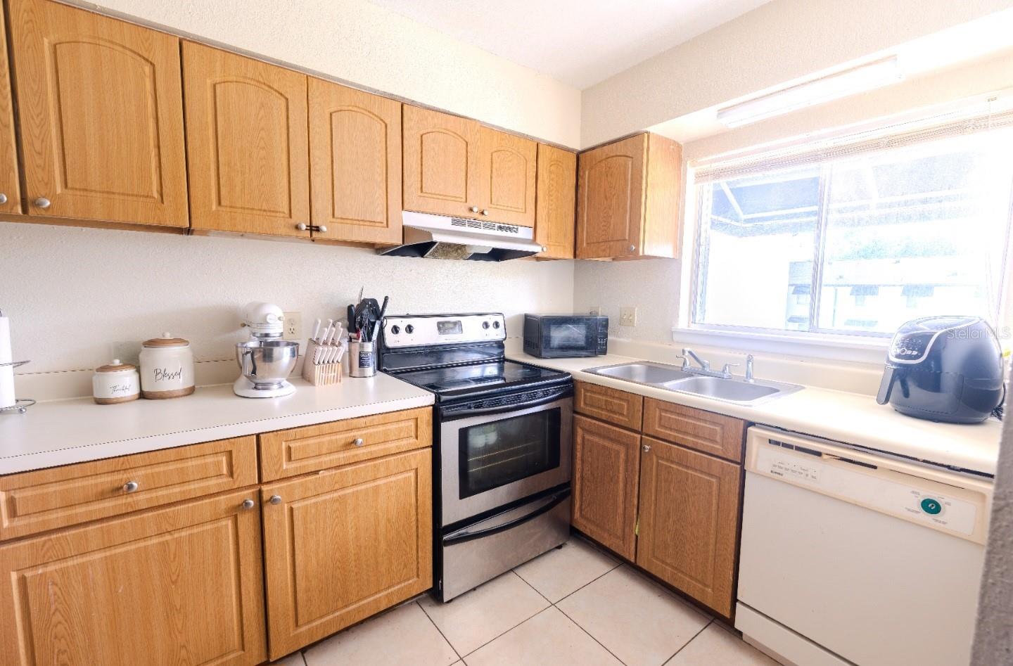 4267 S SEMORAN BLVD #11, ORLANDO, FL — photo 2