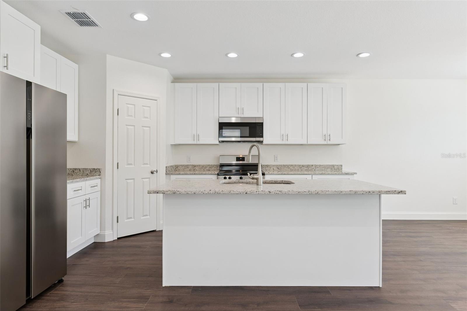 1111/1113 JEWEL AVE, LAKELAND, FL — photo 8