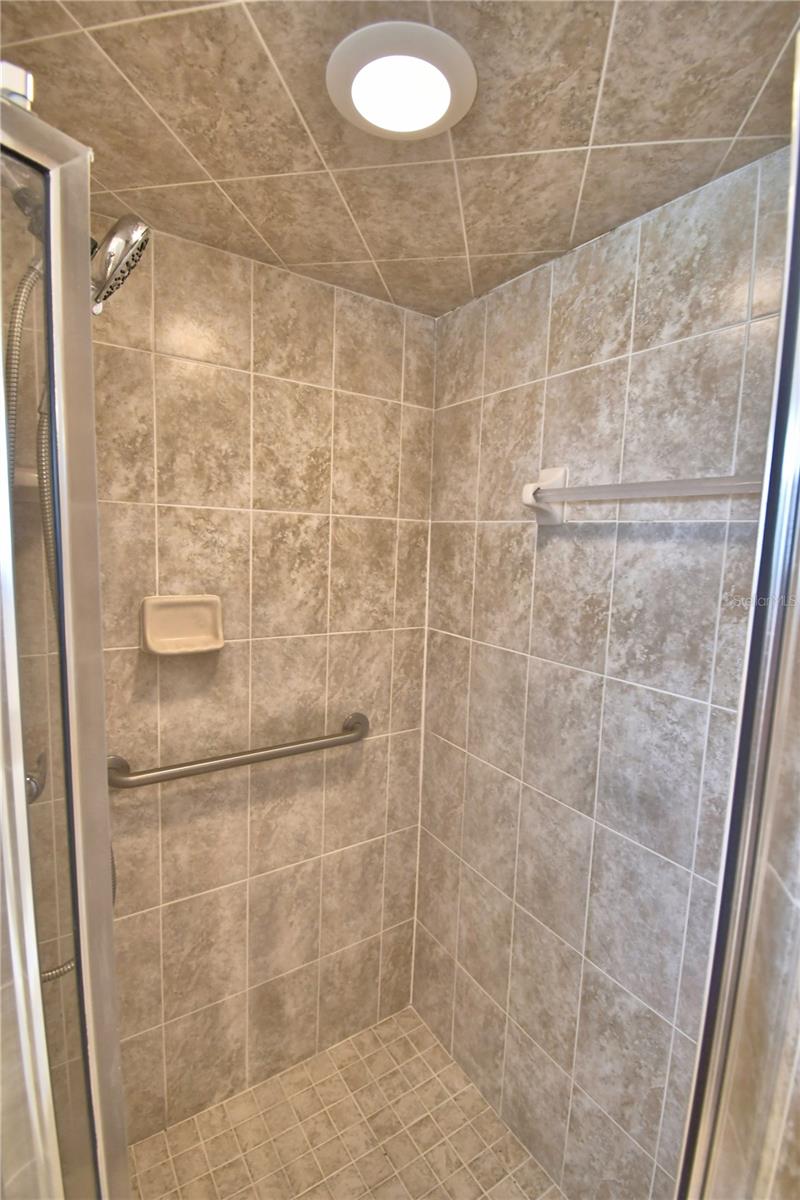 142 MORNING GLORY CIR, WINTER HAVEN, FL — photo 25