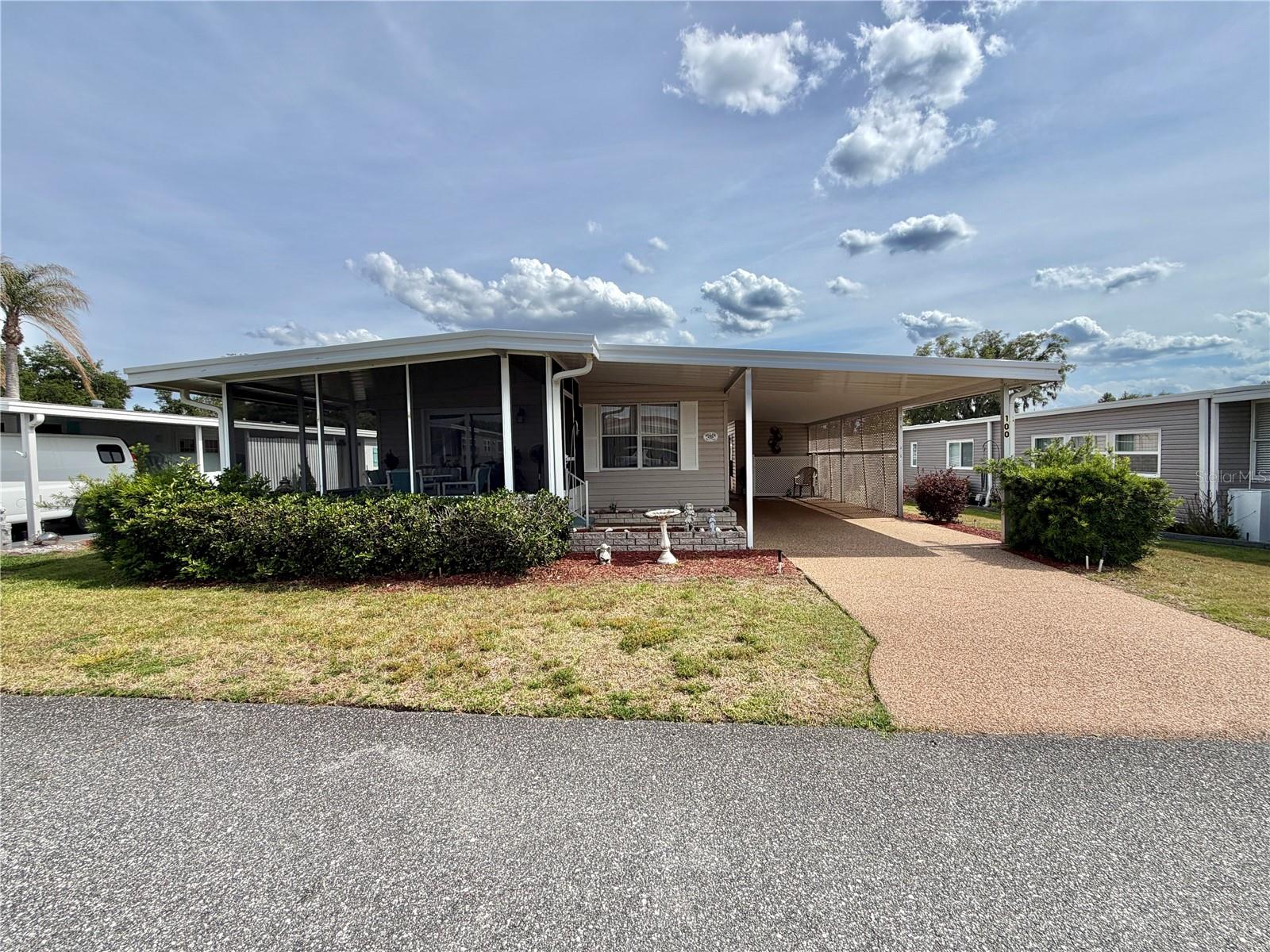100 MARIGOLD ST, LEESBURG, FL