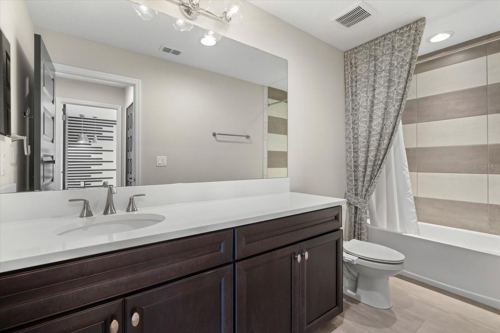 7224 GRAYBROOK DR, WESLEY CHAPEL, FL — photo 52