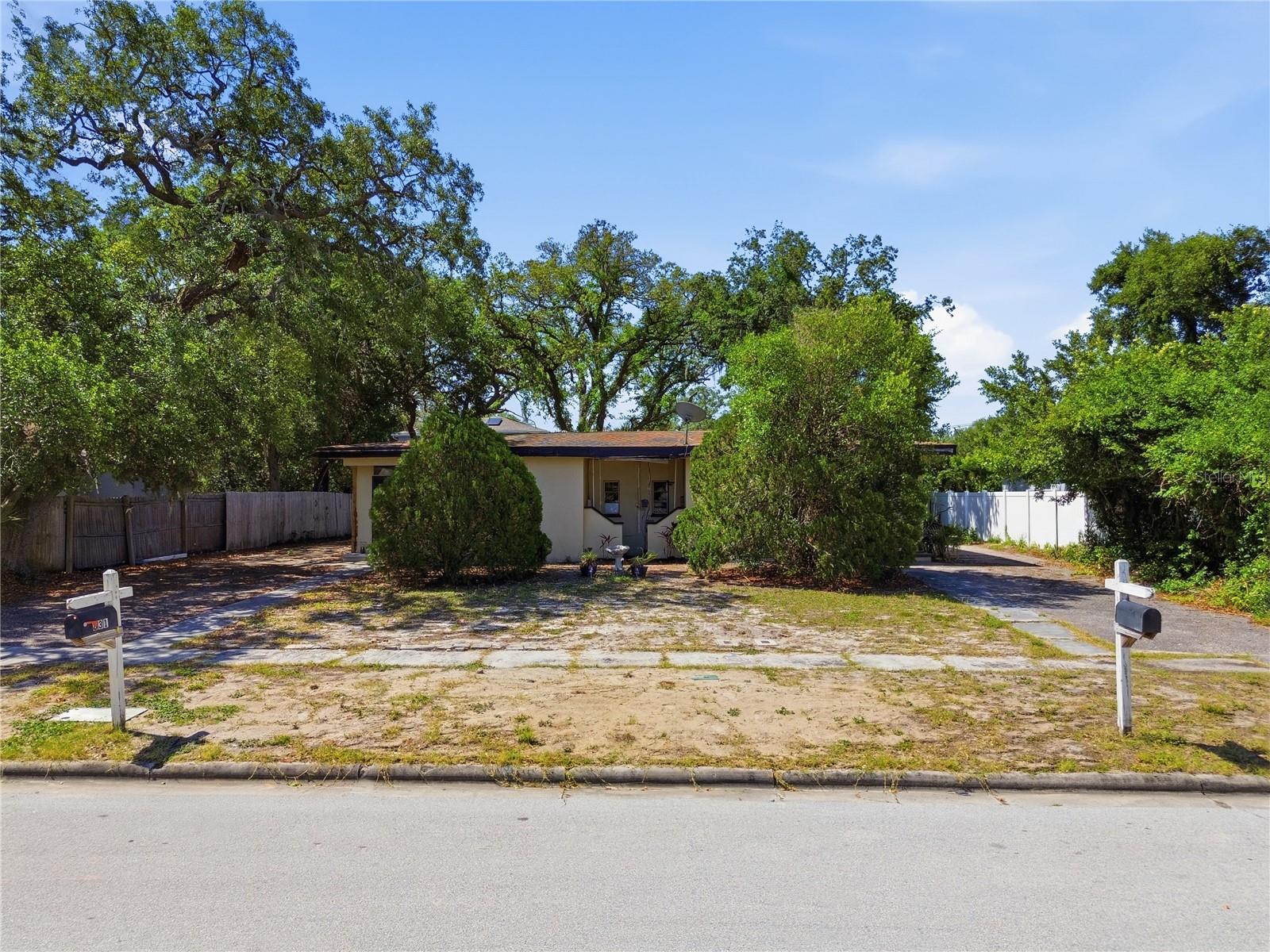 831 GRAND CENTRAL ST, CLEARWATER, FL