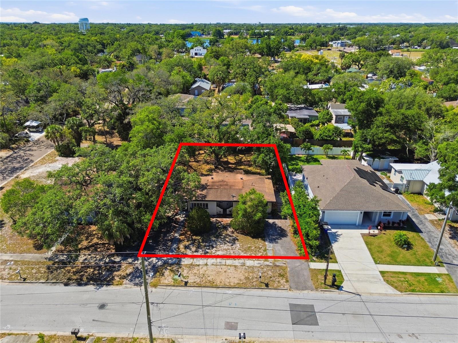 831 GRAND CENTRAL ST, CLEARWATER, FL — photo 2