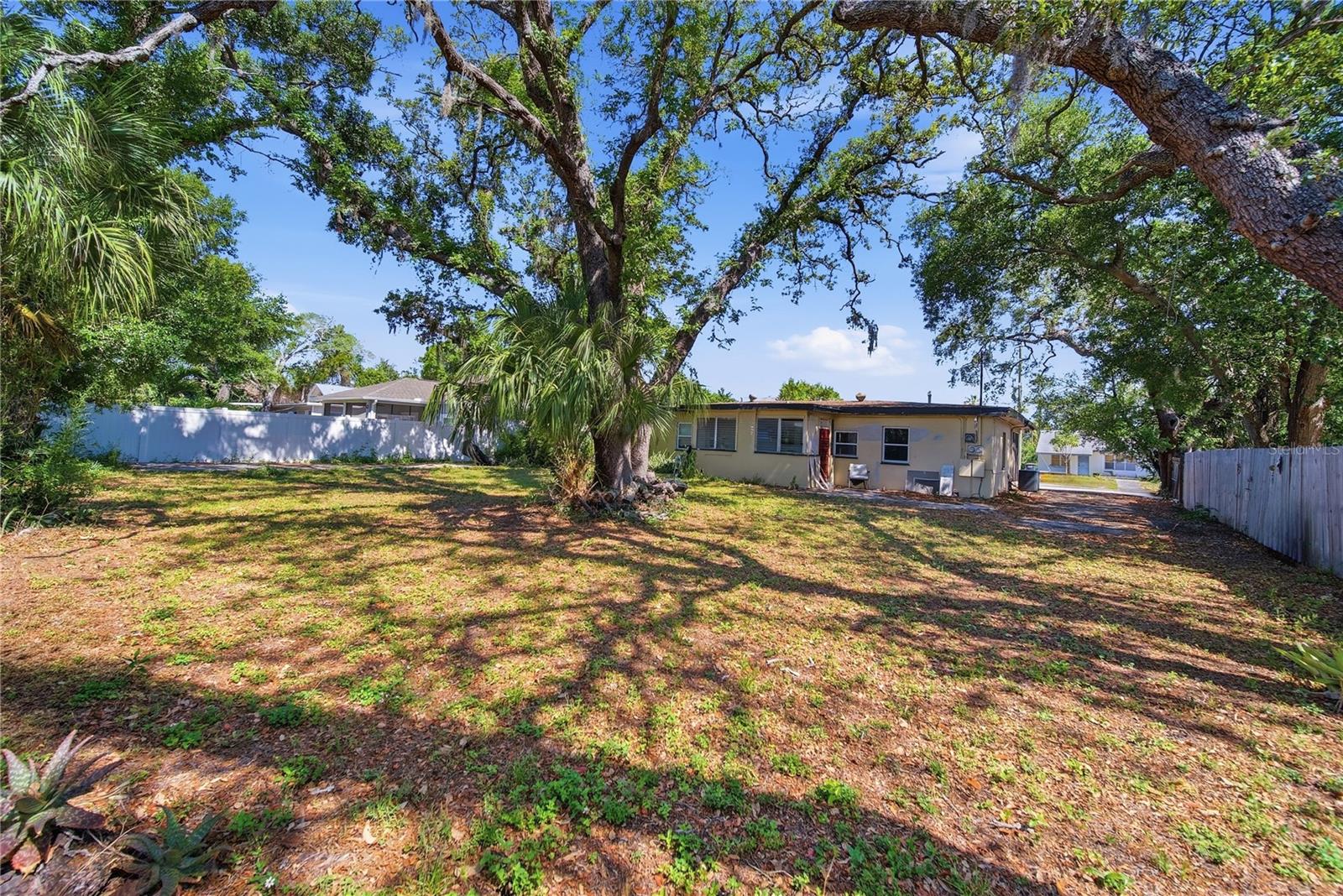 831 GRAND CENTRAL ST, CLEARWATER, FL — photo 6