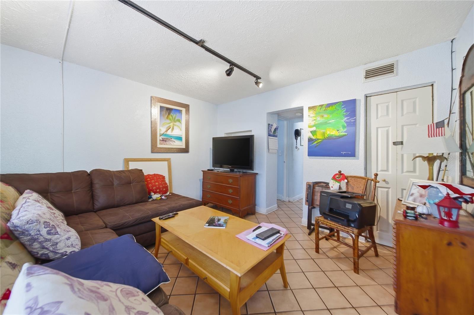 831 GRAND CENTRAL ST, CLEARWATER, FL — photo 14
