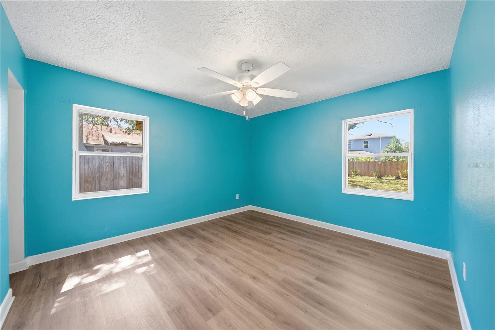 831 GRAND CENTRAL ST, CLEARWATER, FL — photo 27