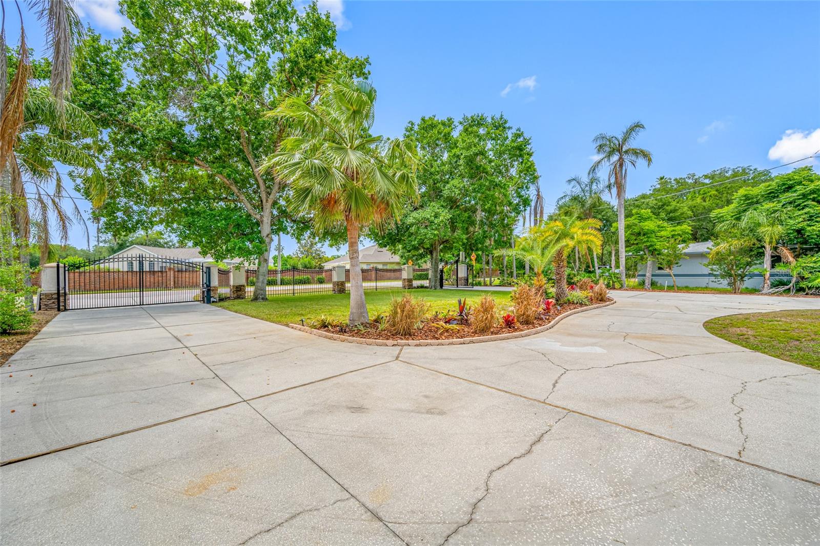 15314 LAKE MAGDALENE BLVD, TAMPA, FL — photo 13