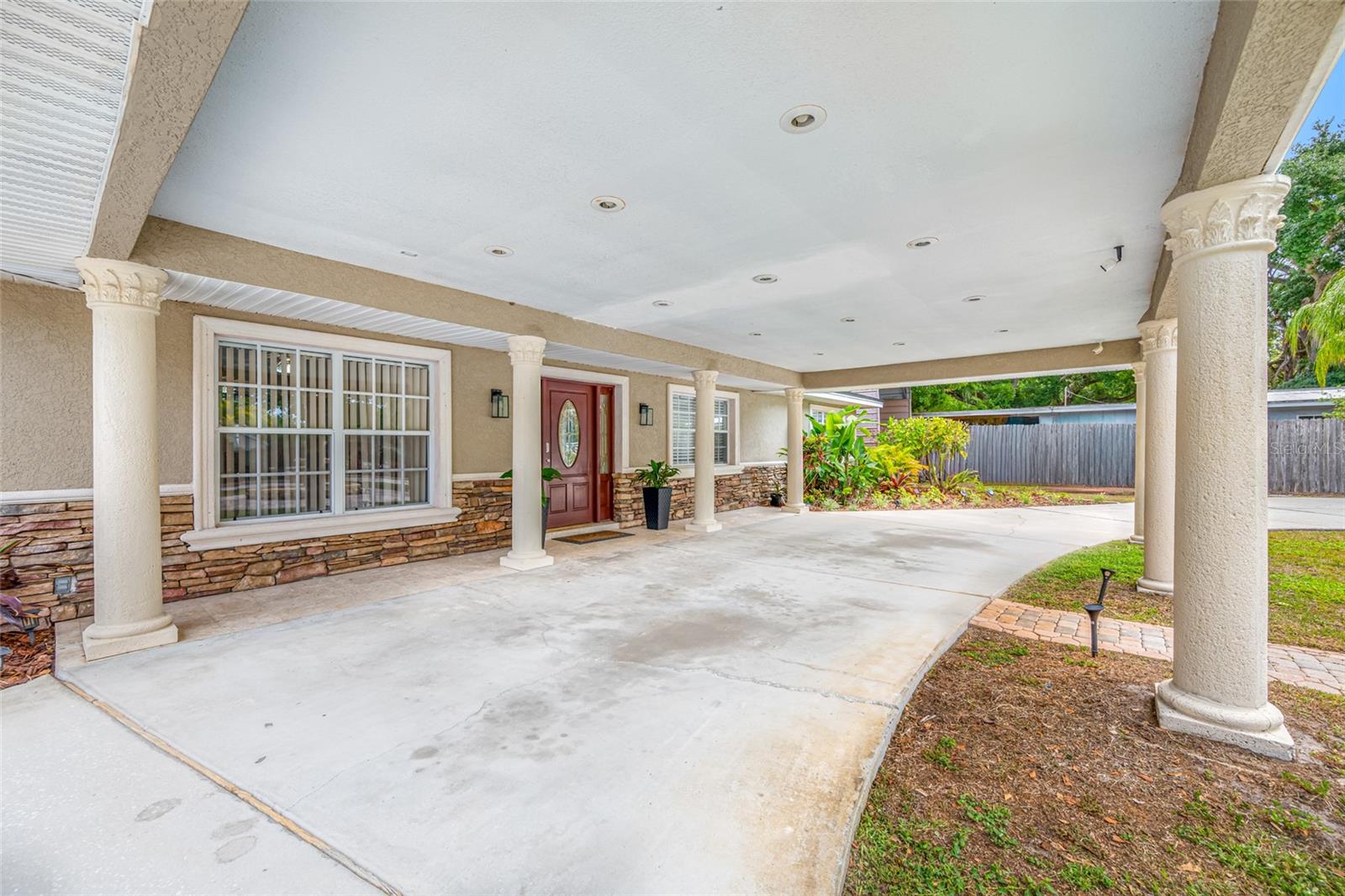 15314 LAKE MAGDALENE BLVD, TAMPA, FL — photo 16