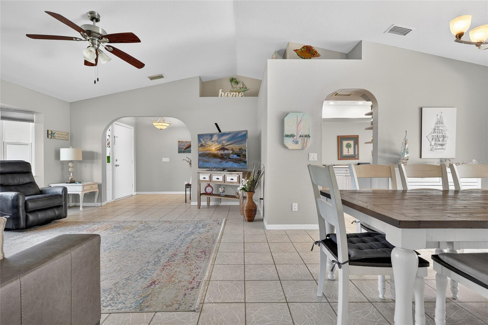 881 RIVIERA LN NW, PORT CHARLOTTE, FL — photo 8