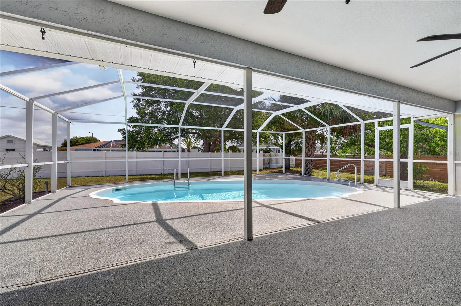 881 RIVIERA LN NW, PORT CHARLOTTE, FL — photo 29