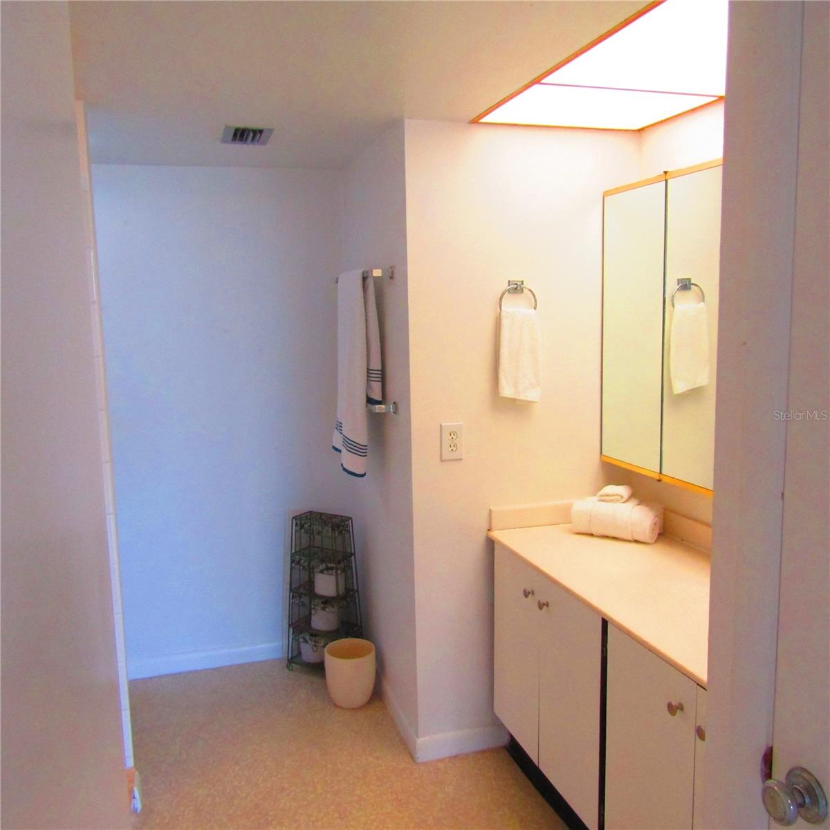 1430 GULF BLVD #404, CLEARWATER BEACH, FL — photo 25