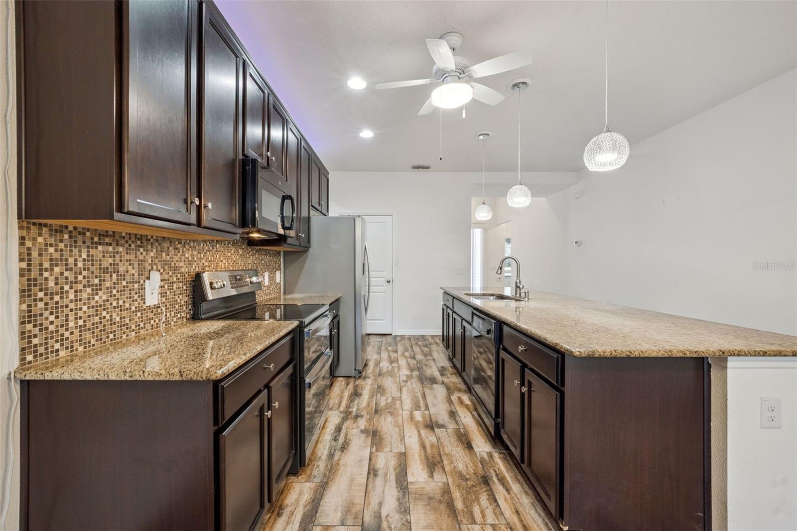 9131 CHANDLER DR, GROVELAND, FL — photo 15