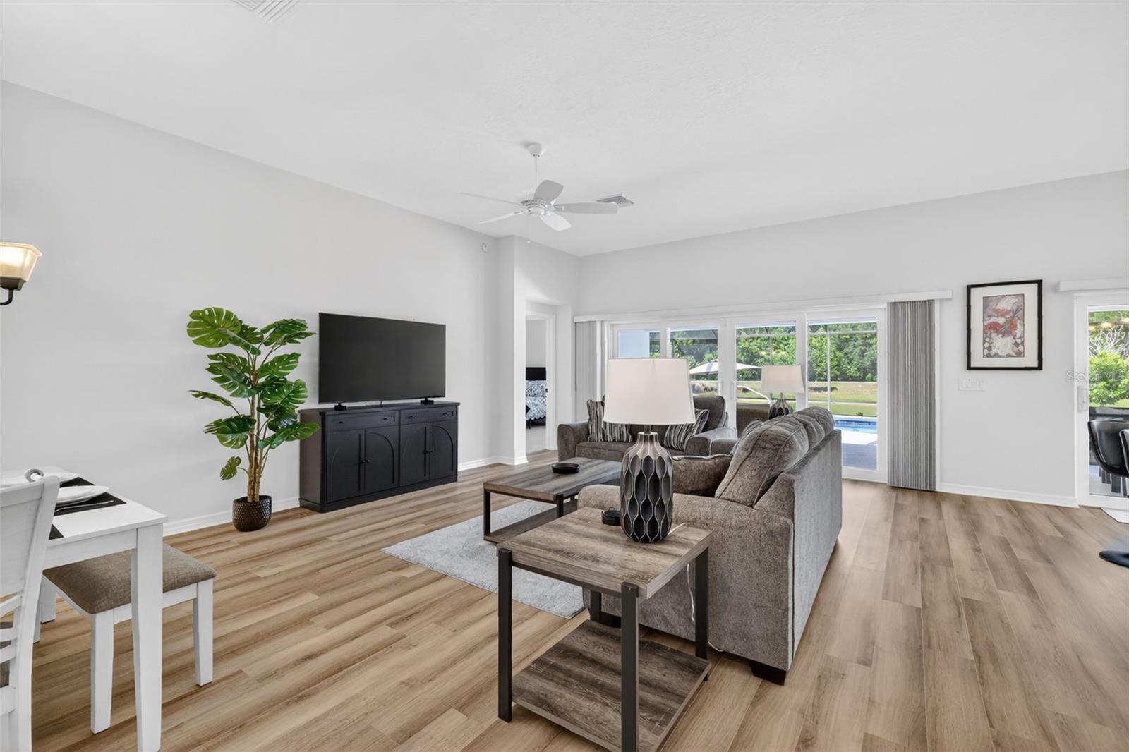 6857 BAYSINGER PATH, THE VILLAGES, FL — photo 29