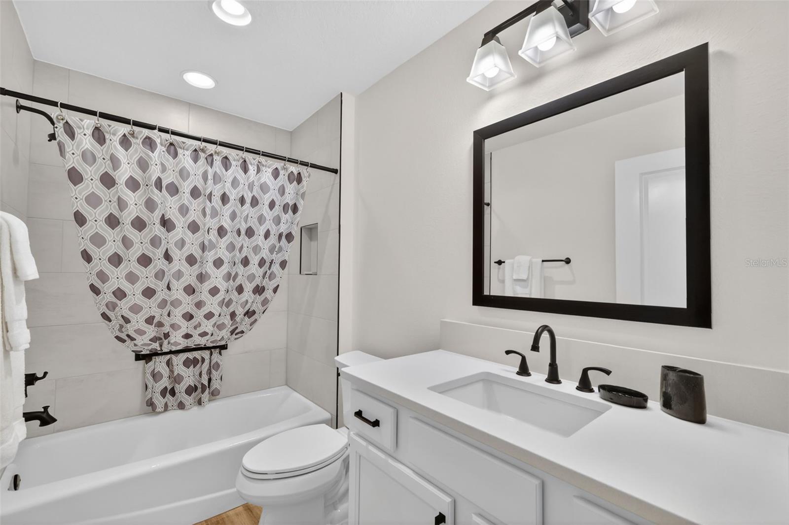 6857 BAYSINGER PATH, THE VILLAGES, FL — photo 63
