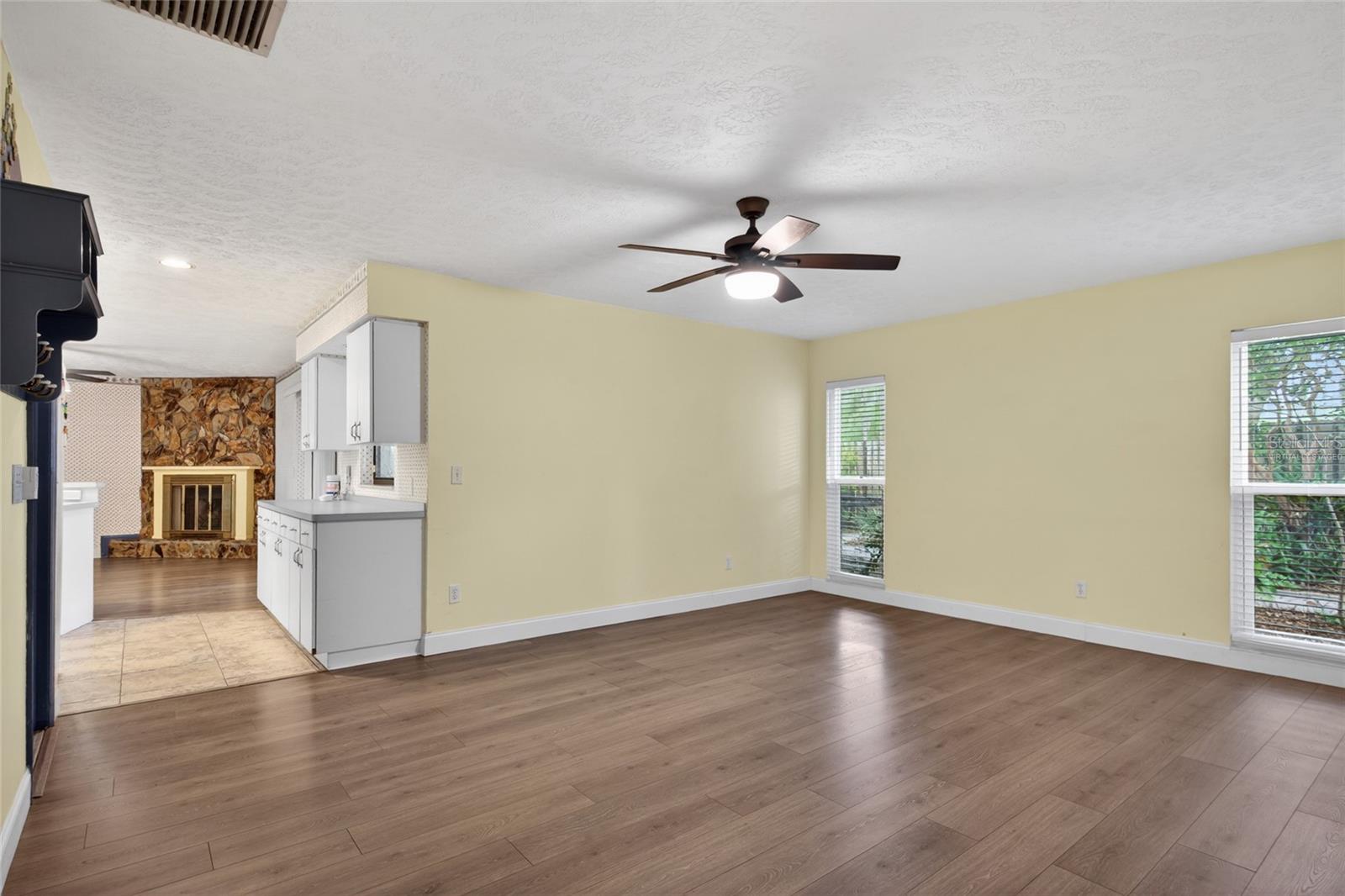 901 W RIVER DR, TEMPLE TERRACE, FL — photo 9