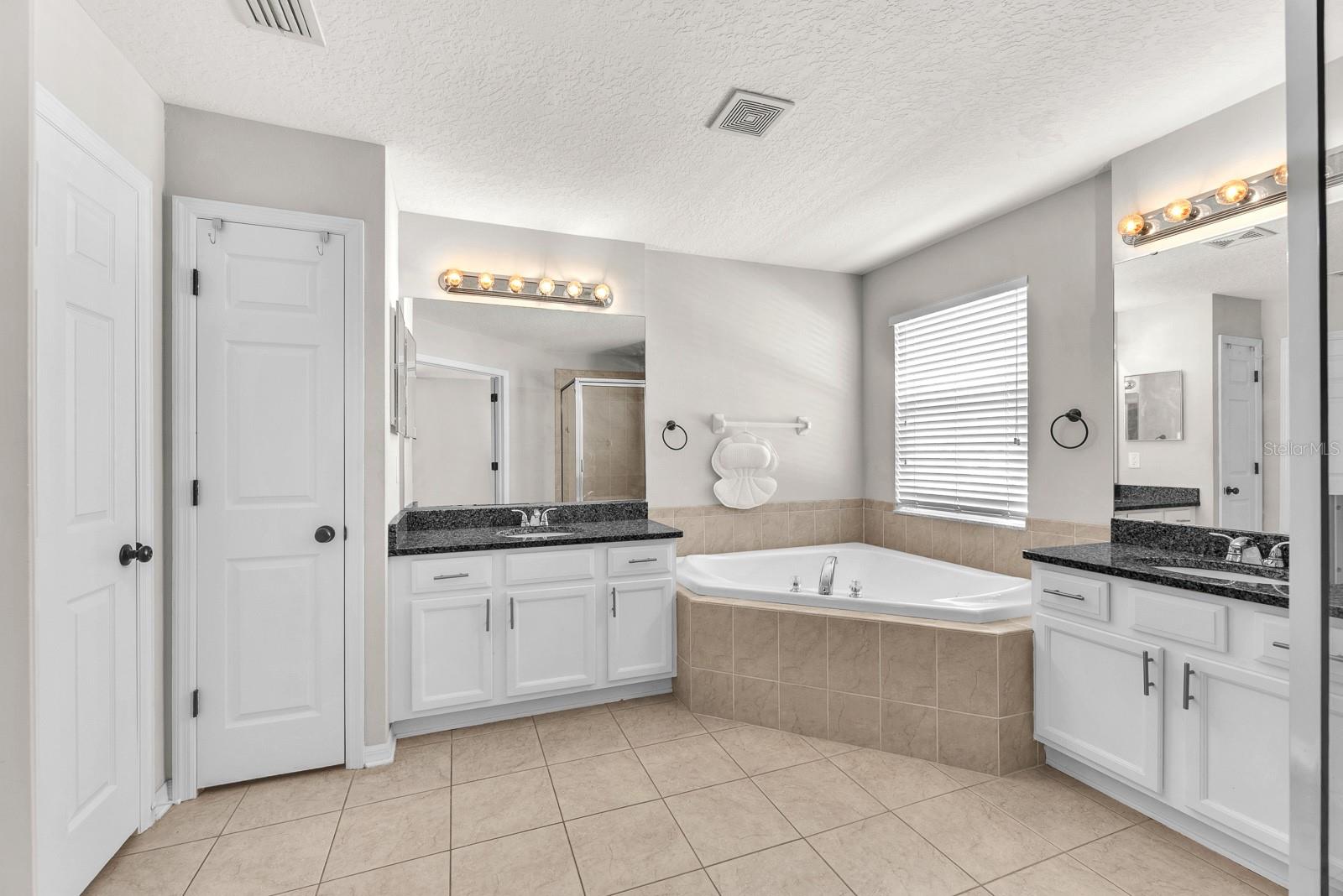 9625 BATON ROUGE LN, LAND O LAKES, FL — photo 12