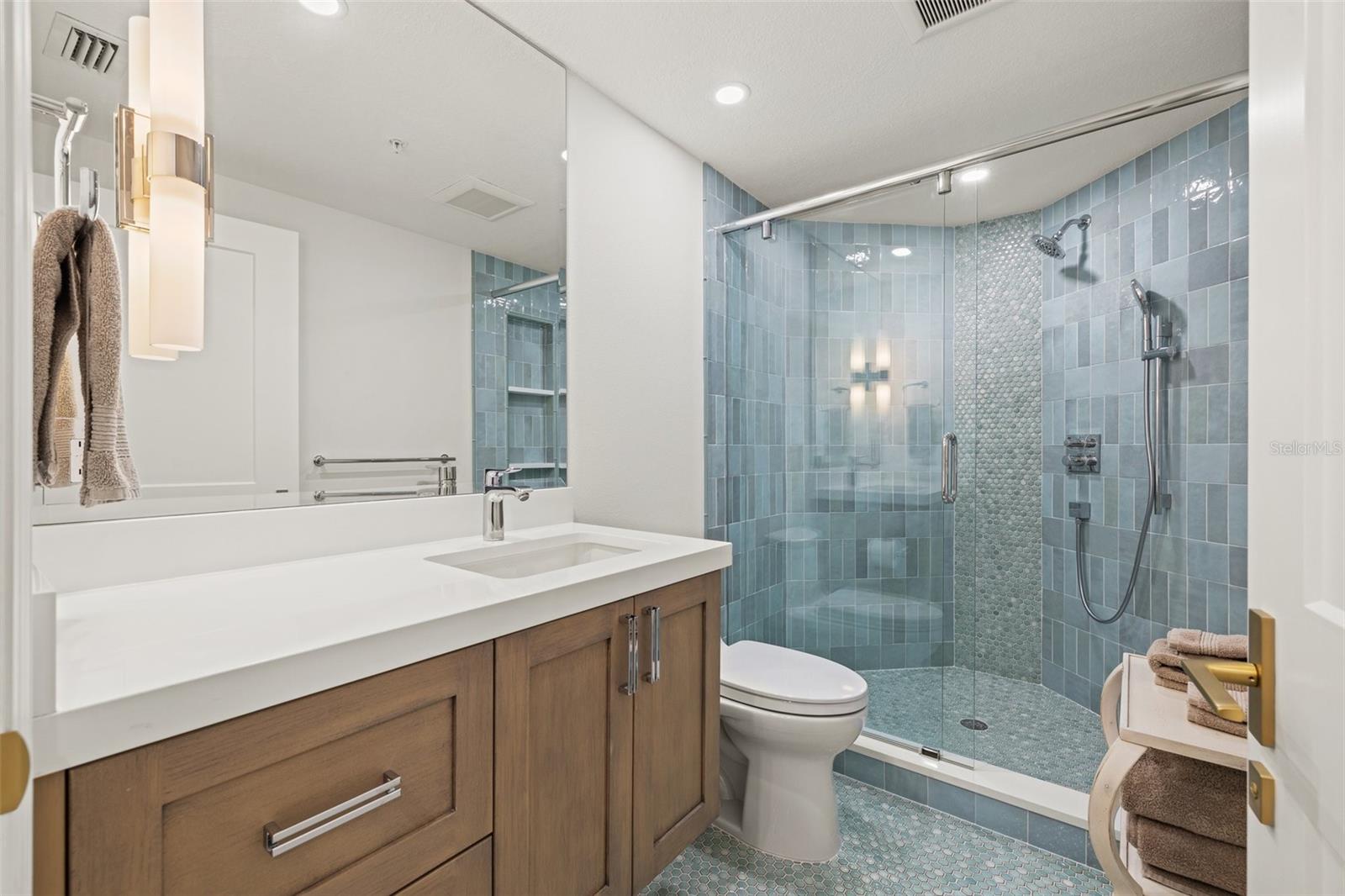 1180 GULF BLVD #401, CLEARWATER BEACH, FL — photo 21