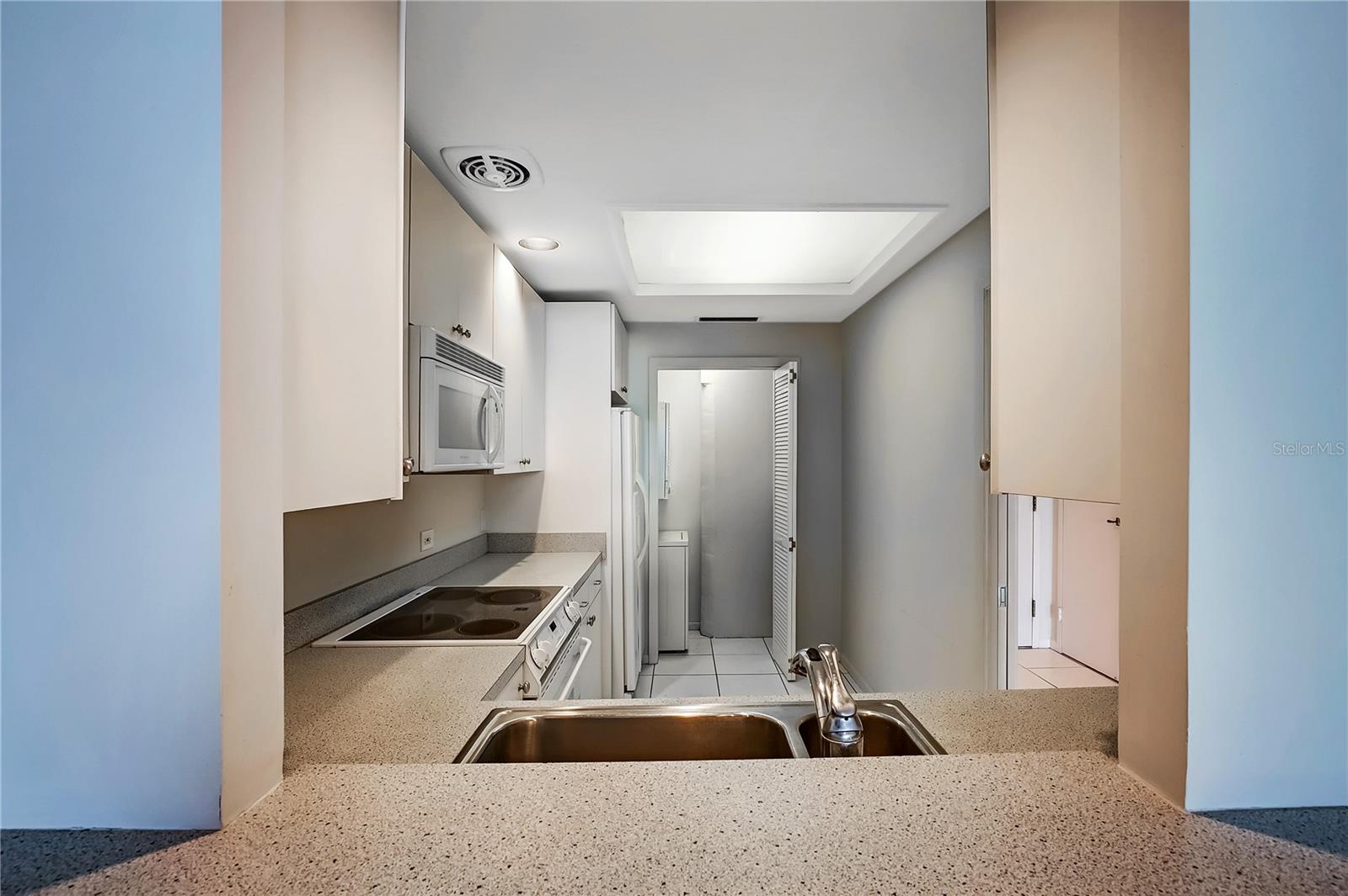 1 BEACH DR SE #2109, ST PETERSBURG, FL — photo 7