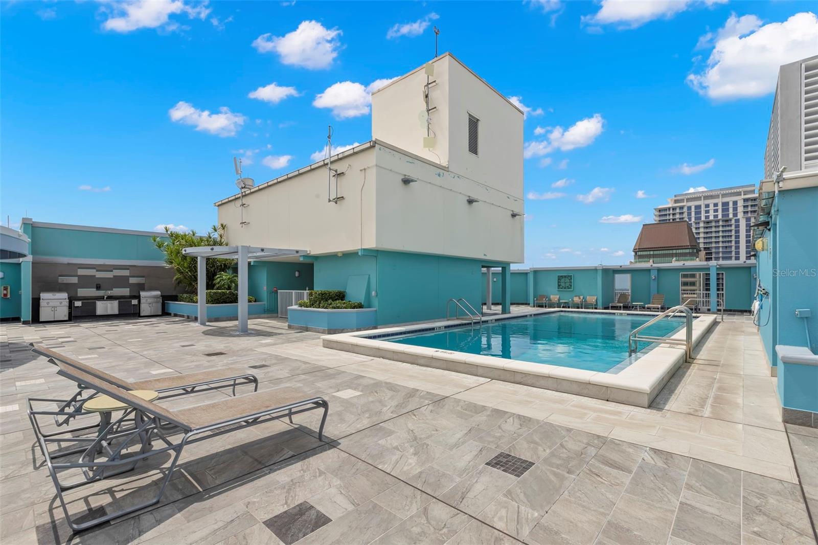1 BEACH DR SE #2109, ST PETERSBURG, FL — photo 18