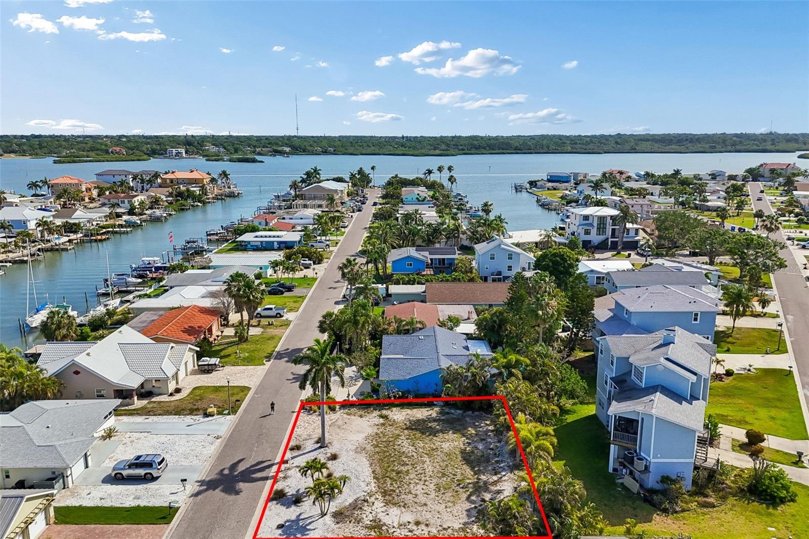 211 176TH TERRACE DR E, REDINGTON SHORES, FL — photo 6