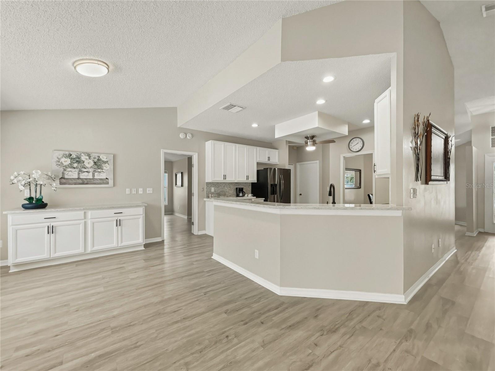 2309 E DEL WEBB BLVD, SUN CITY CENTER, FL — photo 15