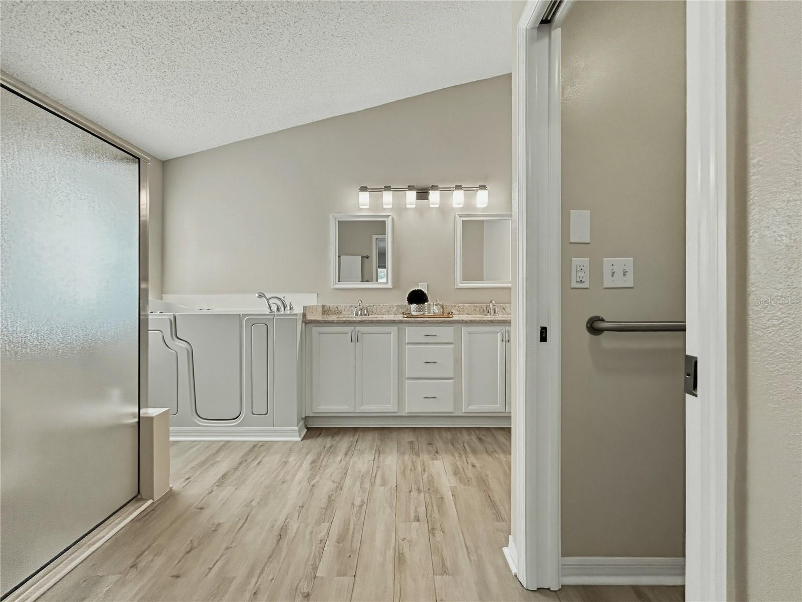 2309 E DEL WEBB BLVD, SUN CITY CENTER, FL — photo 26