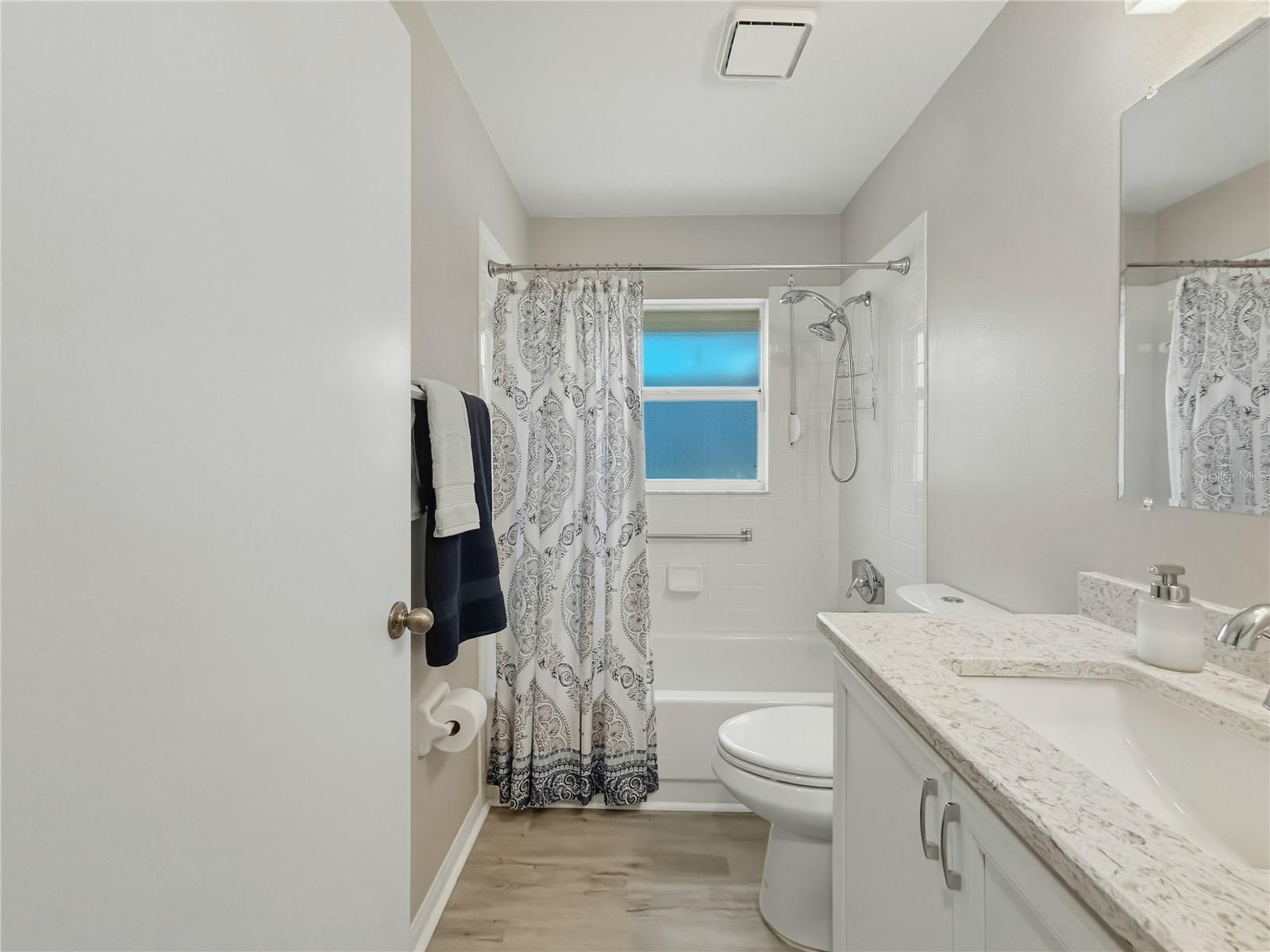2309 E DEL WEBB BLVD, SUN CITY CENTER, FL — photo 32