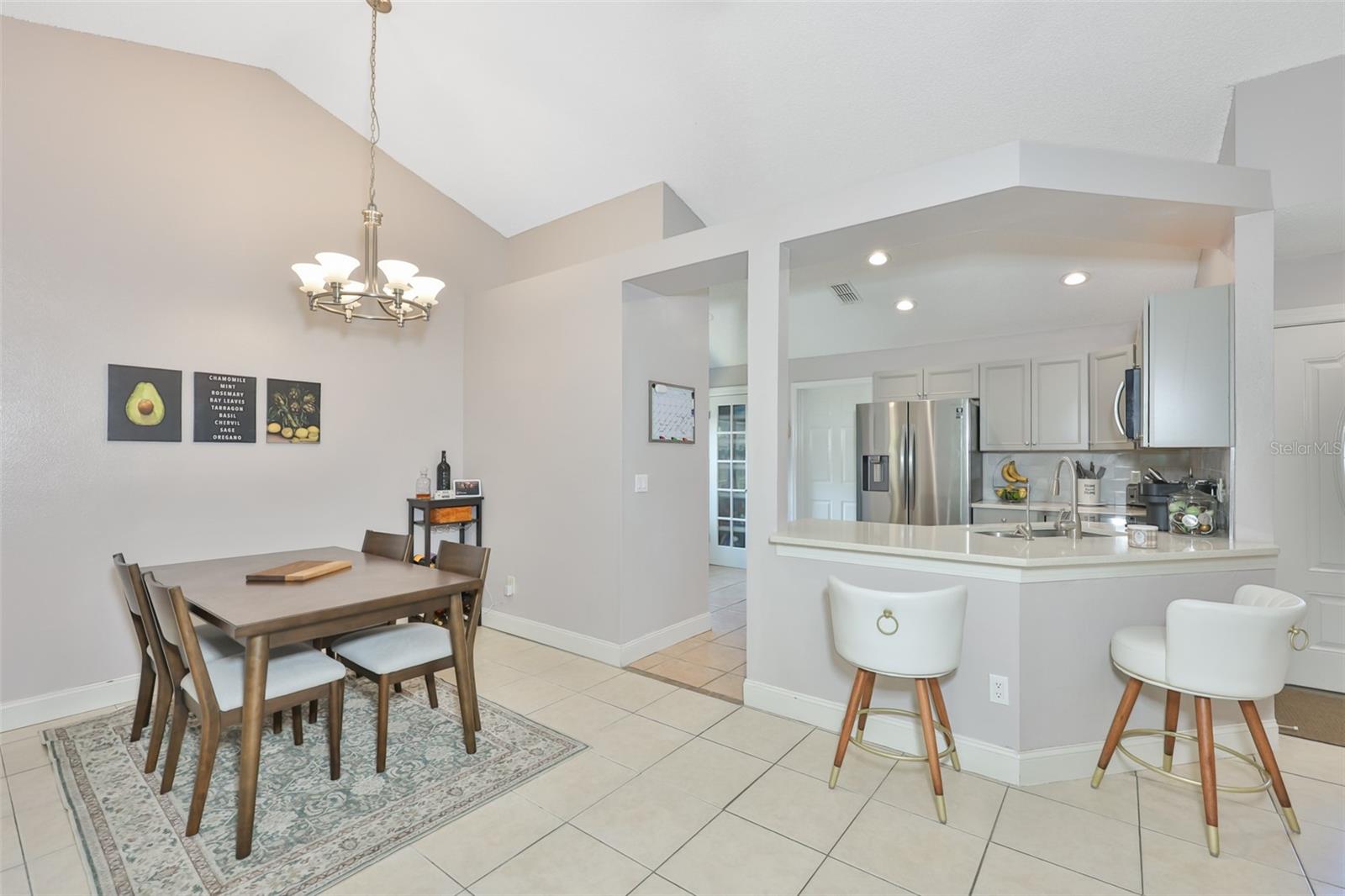 12832 COVERDALE DR, TAMPA, FL — photo 3