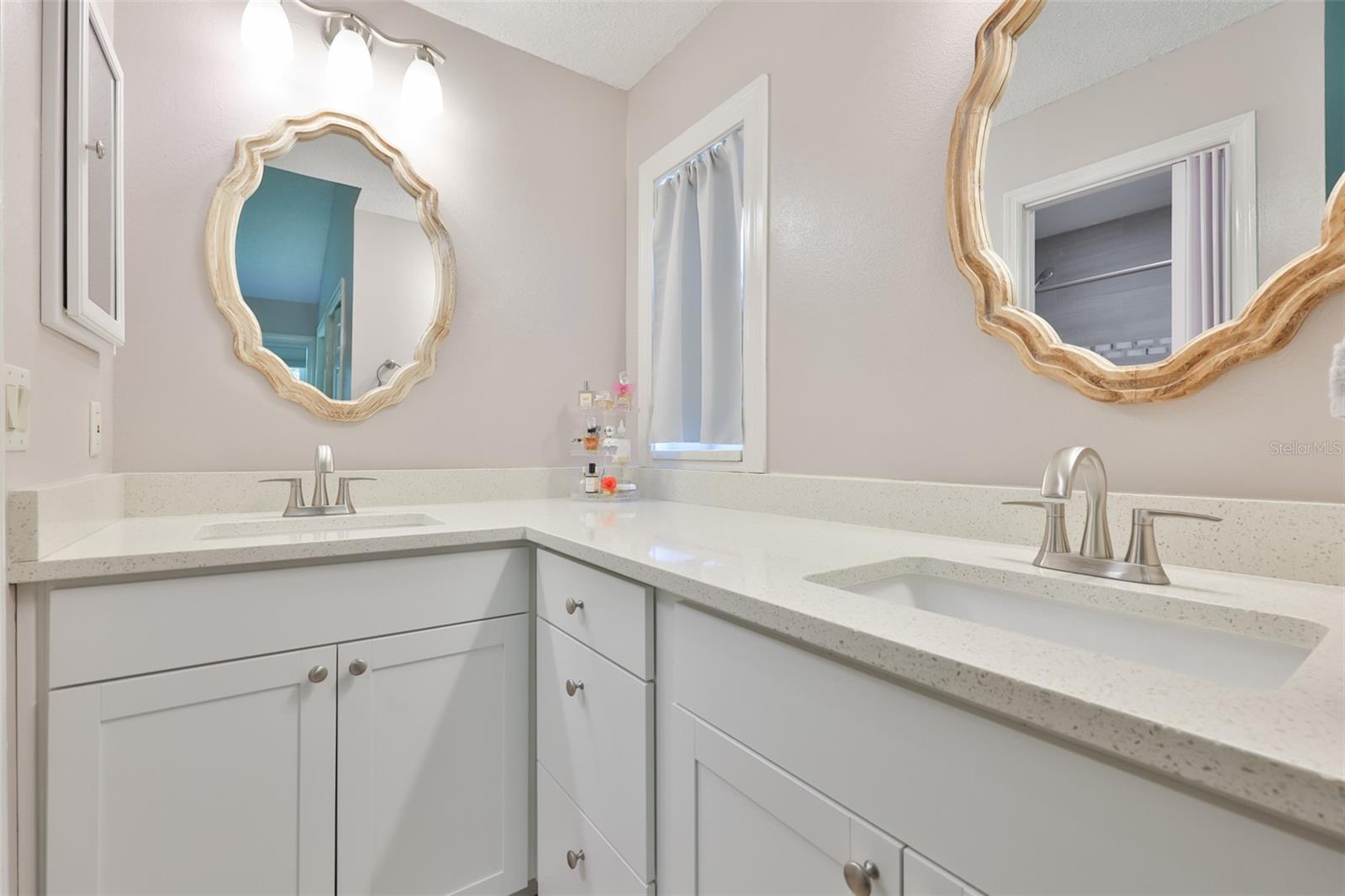 12832 COVERDALE DR, TAMPA, FL — photo 16