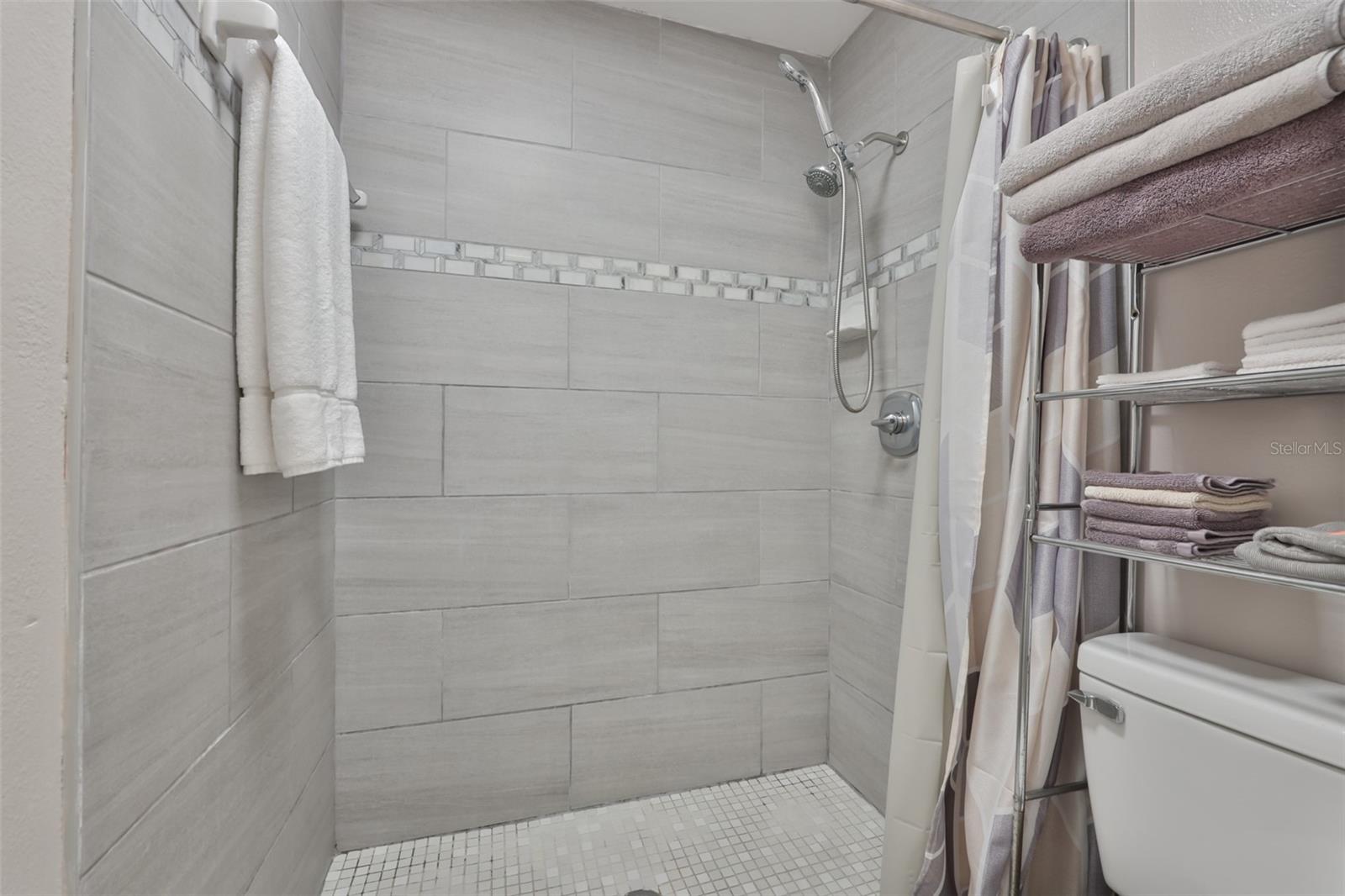 12832 COVERDALE DR, TAMPA, FL — photo 17