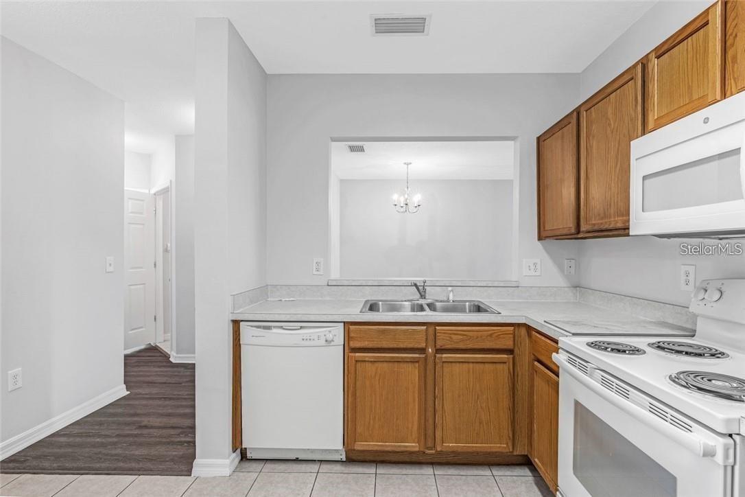 9519 NEWDALE WAY #201, RIVERVIEW, FL — photo 3