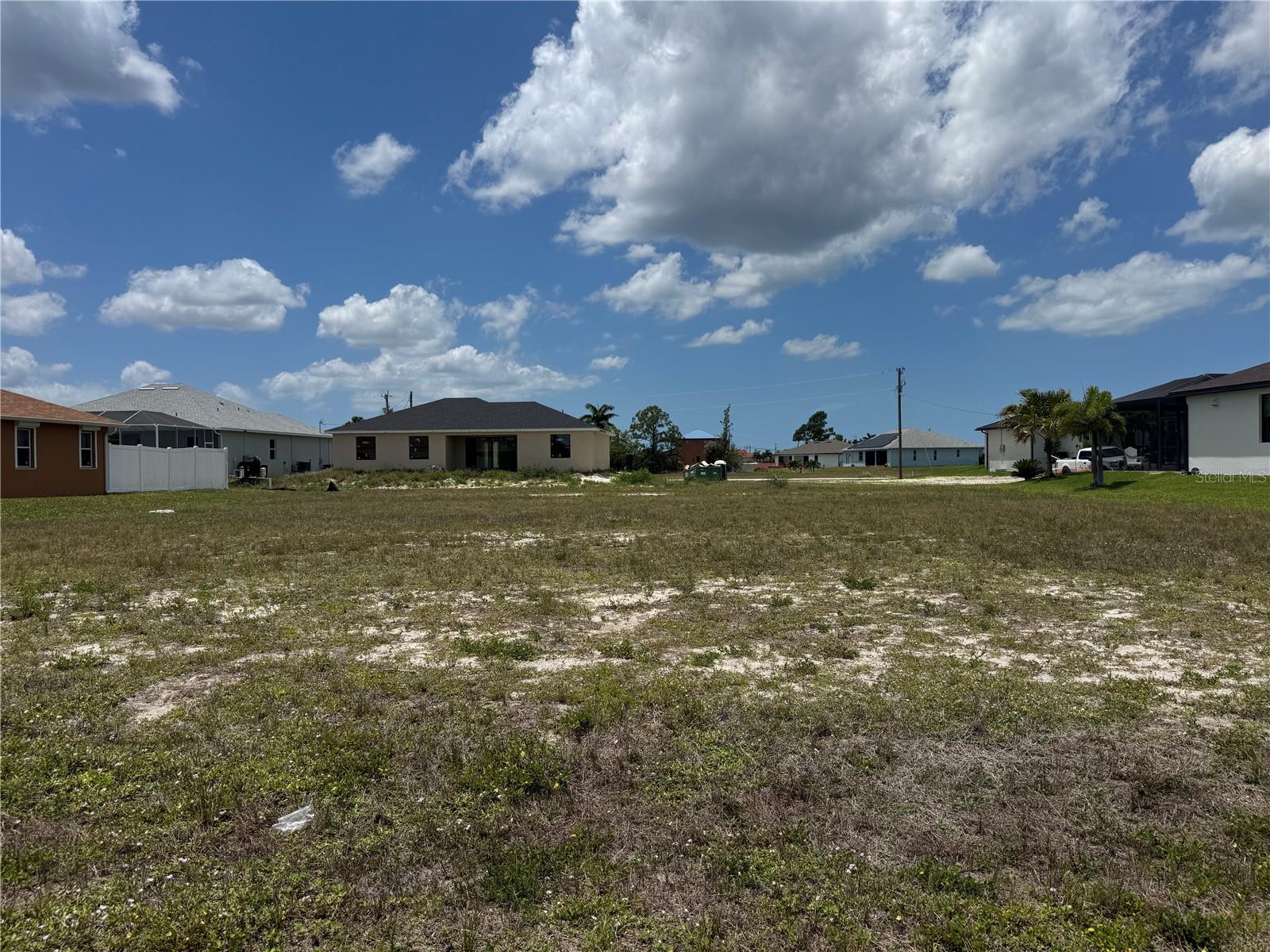 2018 NW 33RD AVE, CAPE CORAL, FL — photo 2