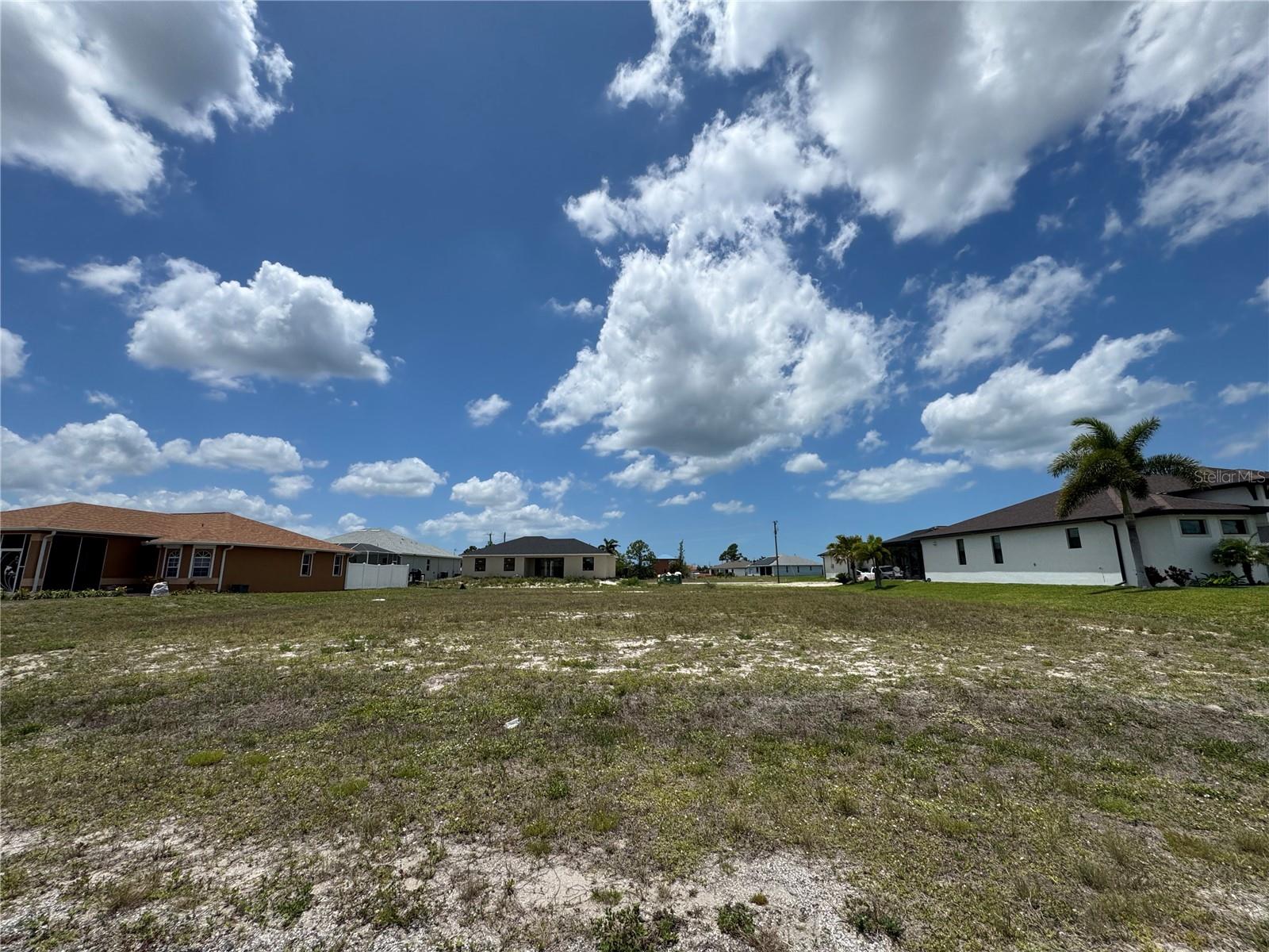 2018 NW 33RD AVE, CAPE CORAL, FL — photo 4