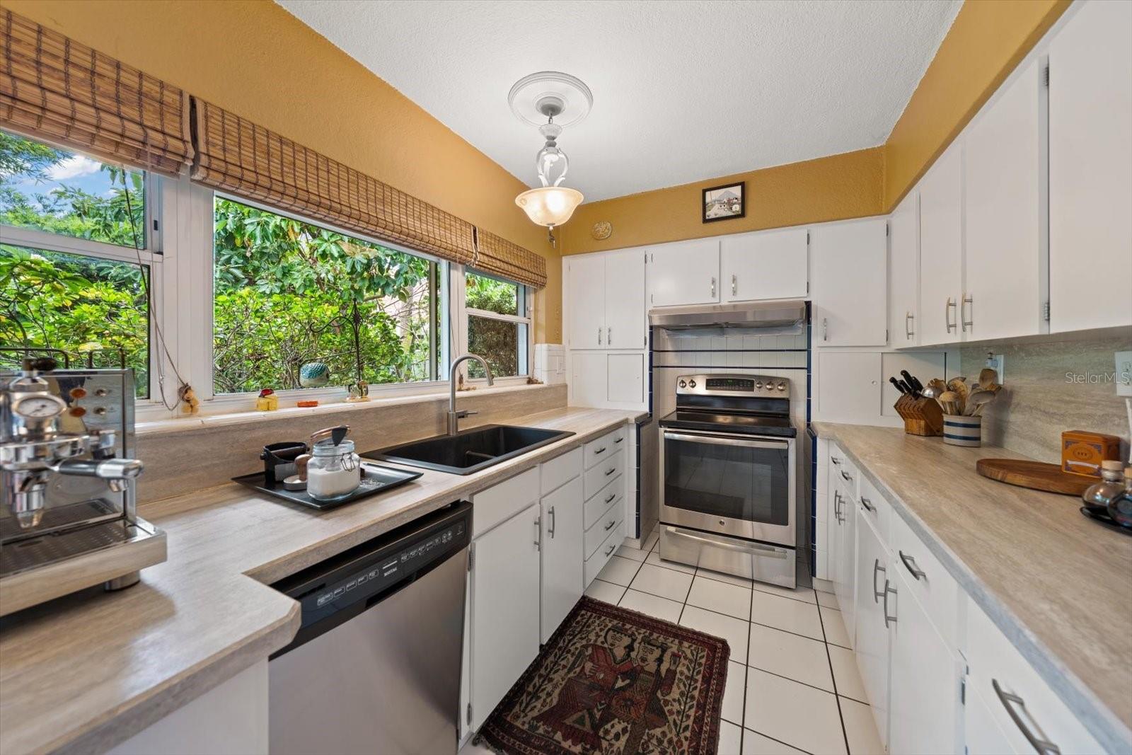 109 PONCE DE LEON BLVD, BELLEAIR, FL — photo 12