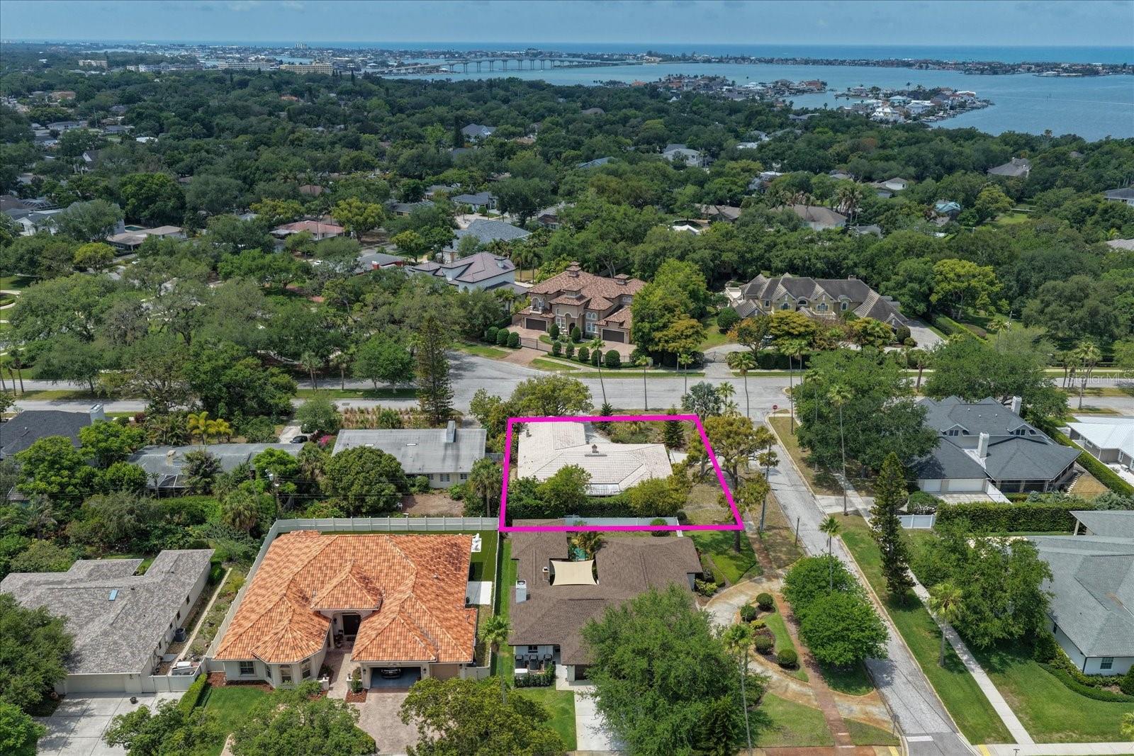 109 PONCE DE LEON BLVD, BELLEAIR, FL — photo 34