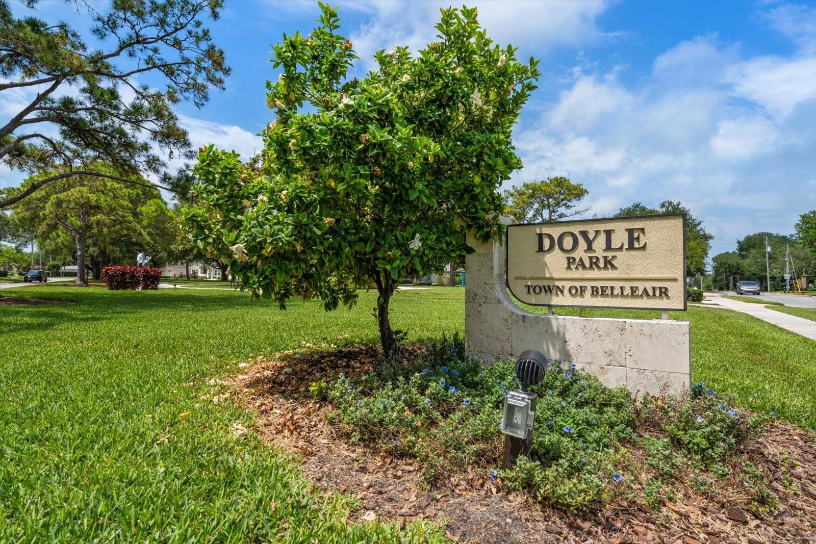 109 PONCE DE LEON BLVD, BELLEAIR, FL — photo 36