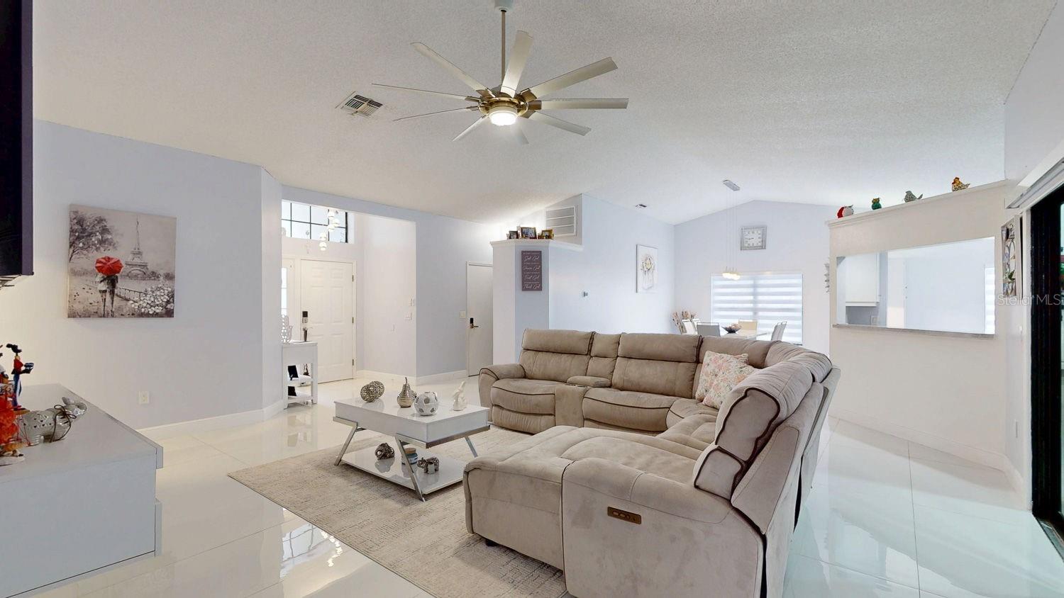 8141 GOLF CLUB CT, HUDSON, FL — photo 14