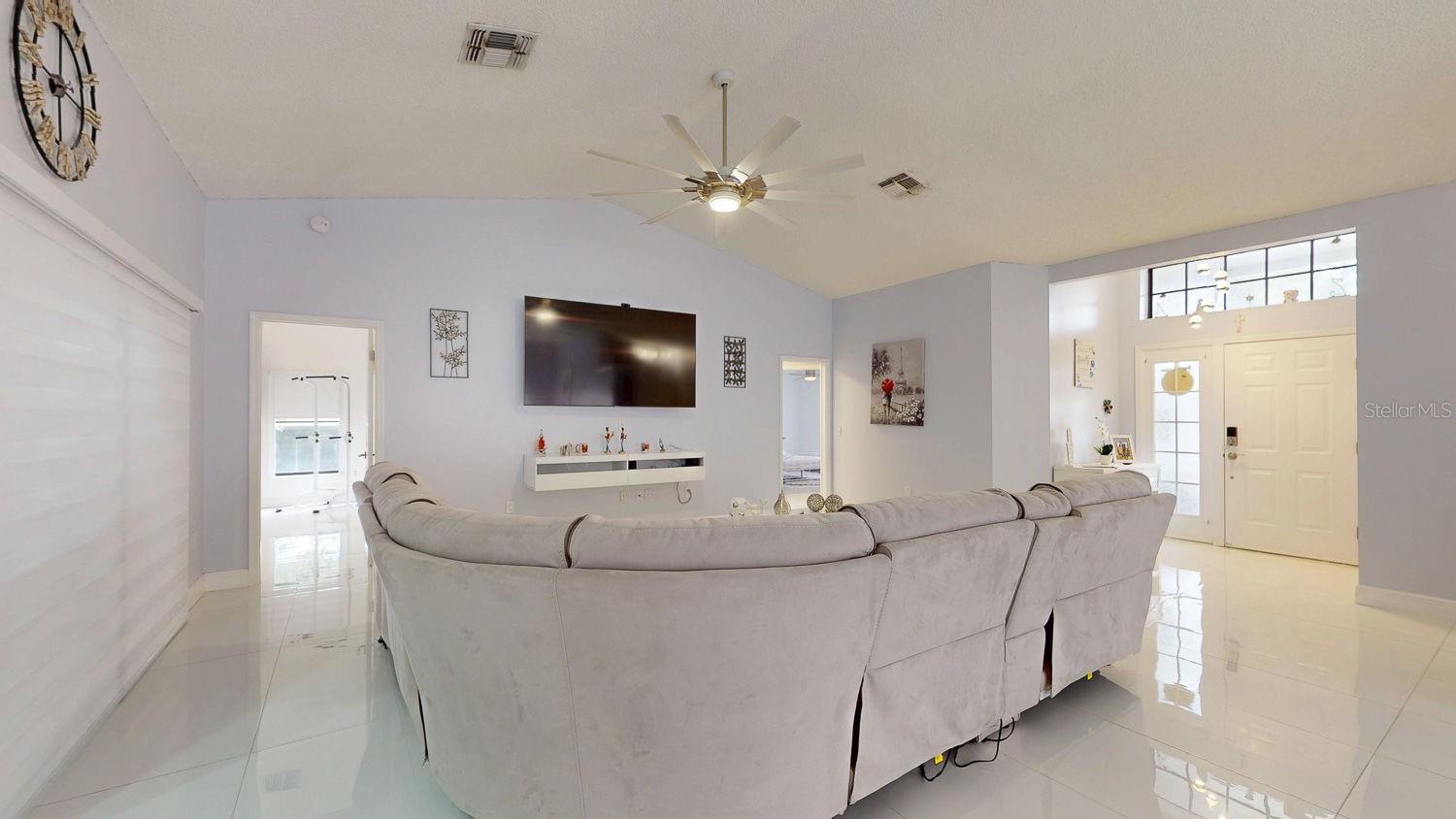 8141 GOLF CLUB CT, HUDSON, FL — photo 16