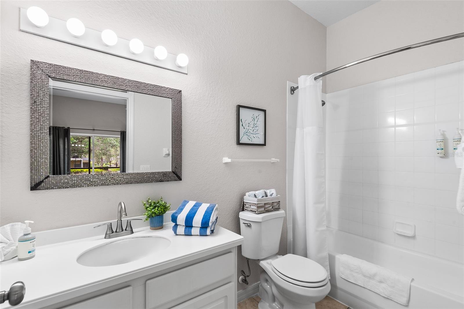 402 LUCAYA LOOP, DAVENPORT, FL — photo 17